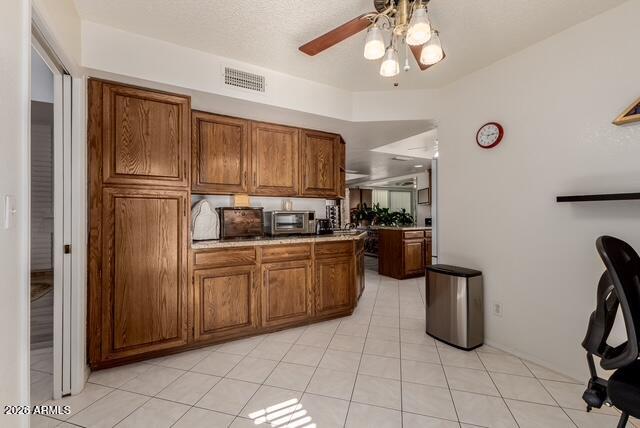 2122 LEISURE WORLD