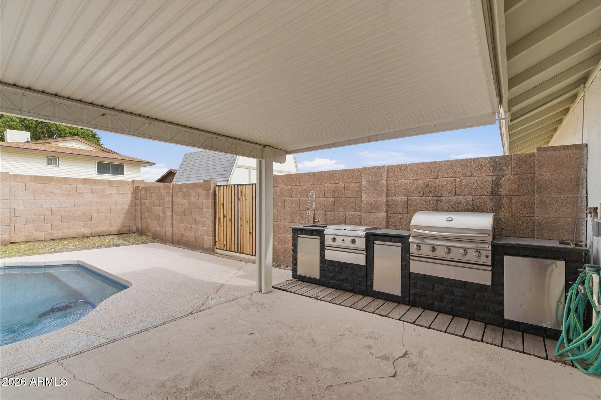 5402 W COUNTRY GABLES Drive