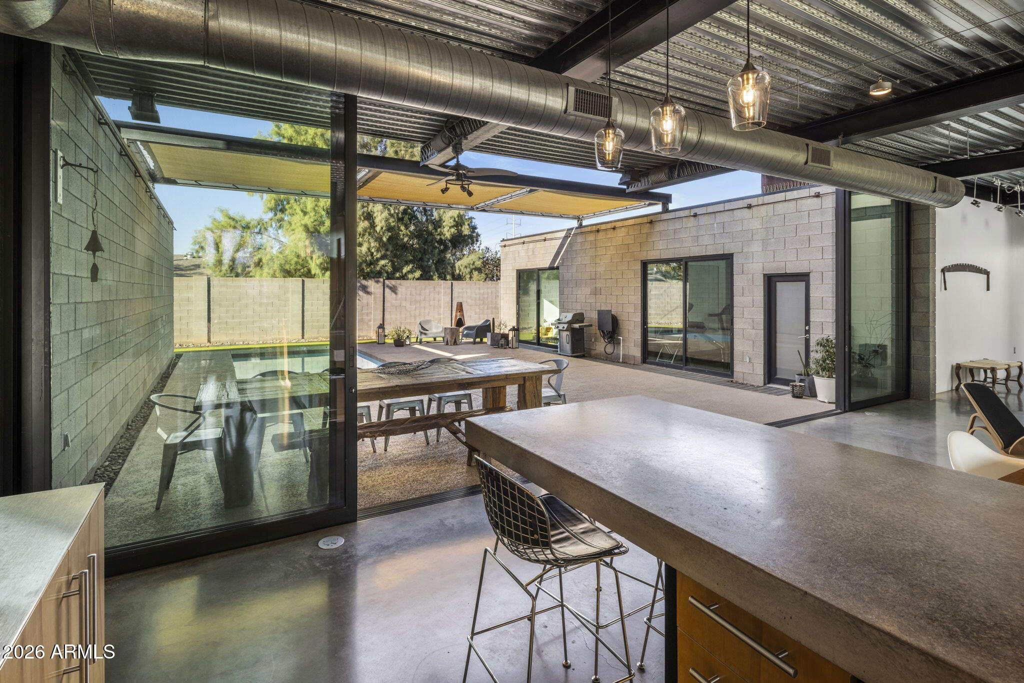 406 W 14TH Street