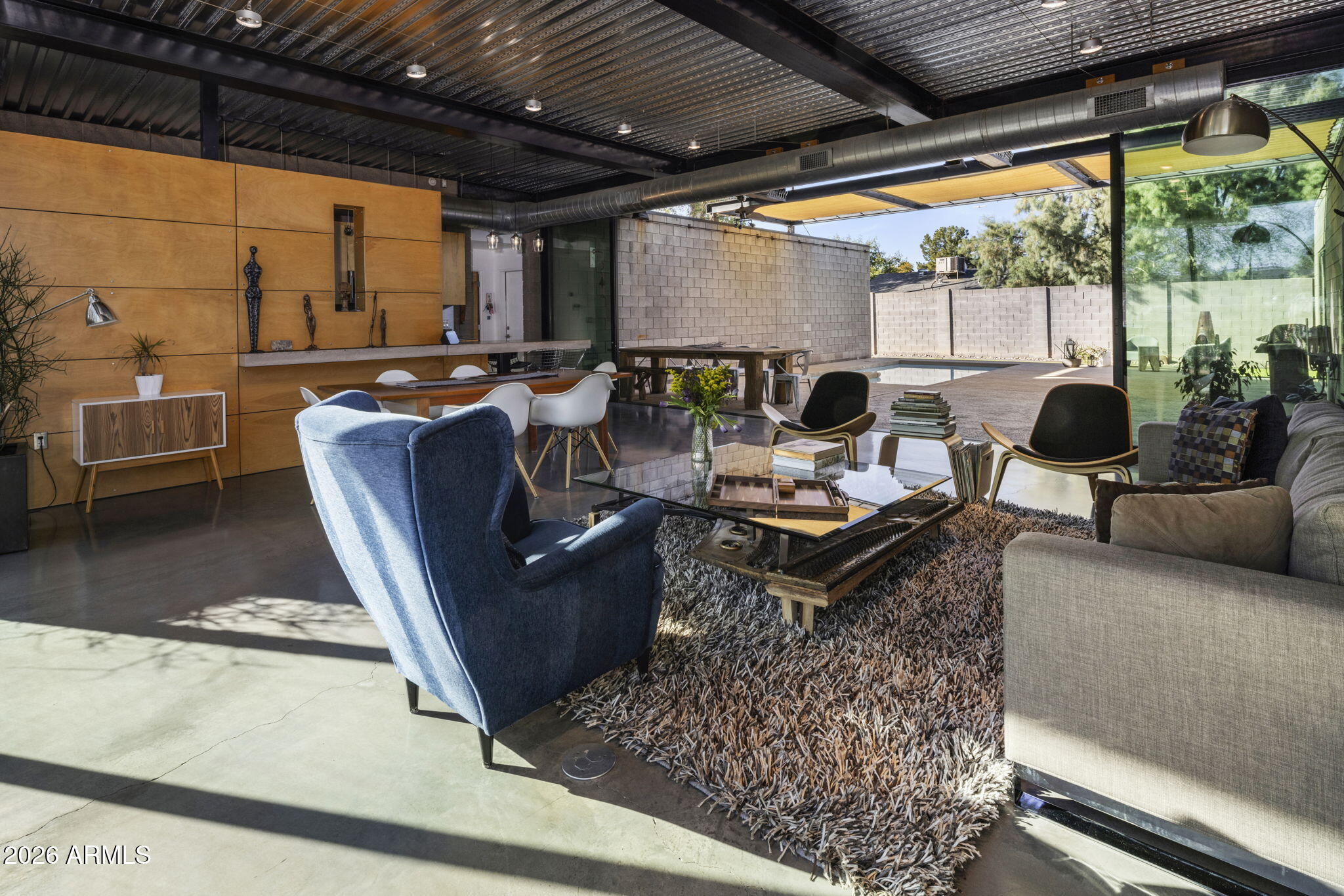 406 W 14TH Street