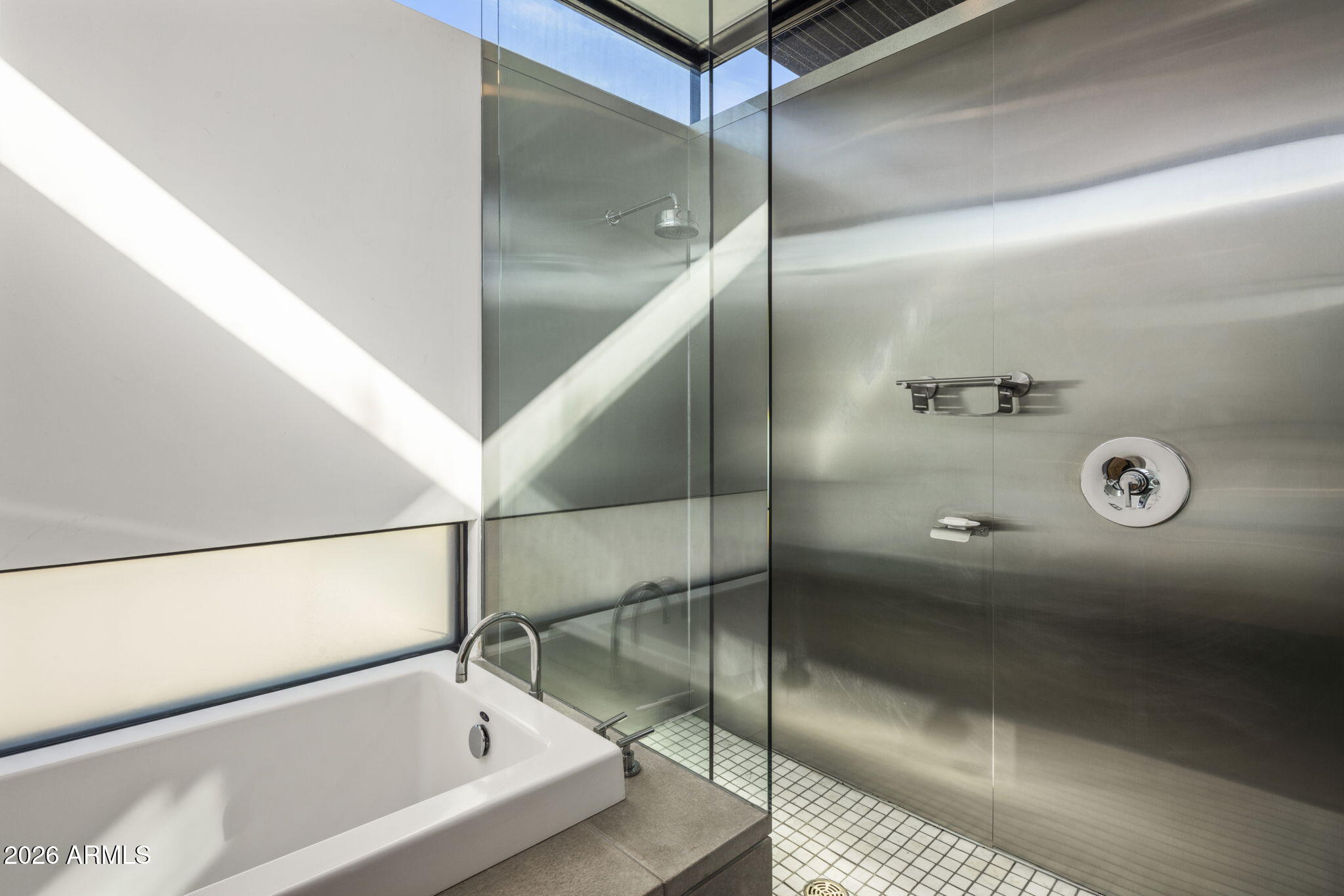 406 W 14TH Street