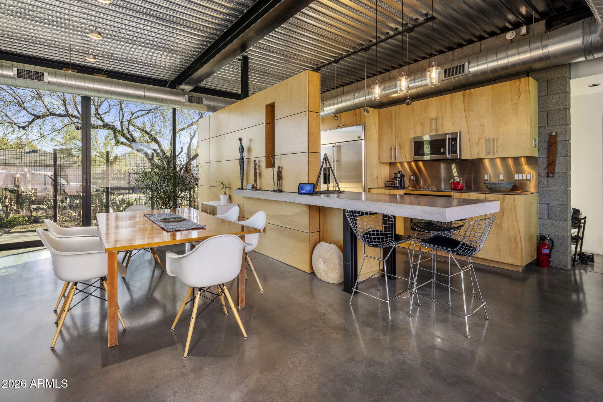 406 W 14TH Street