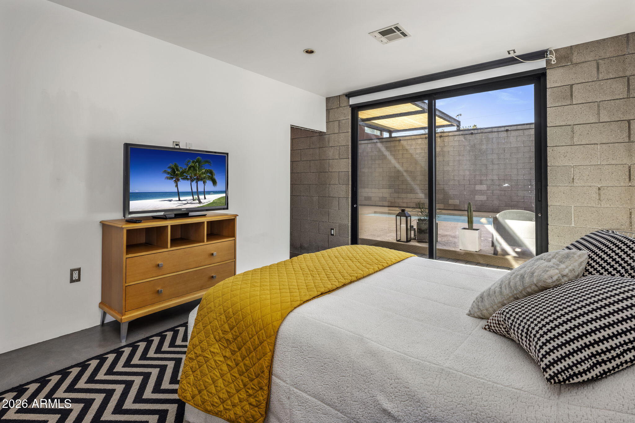 406 W 14TH Street