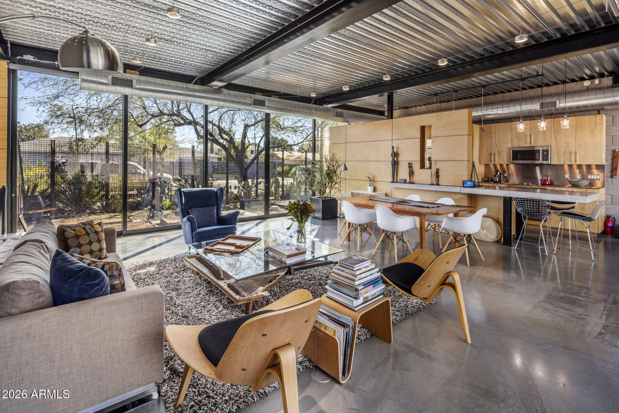 406 W 14TH Street