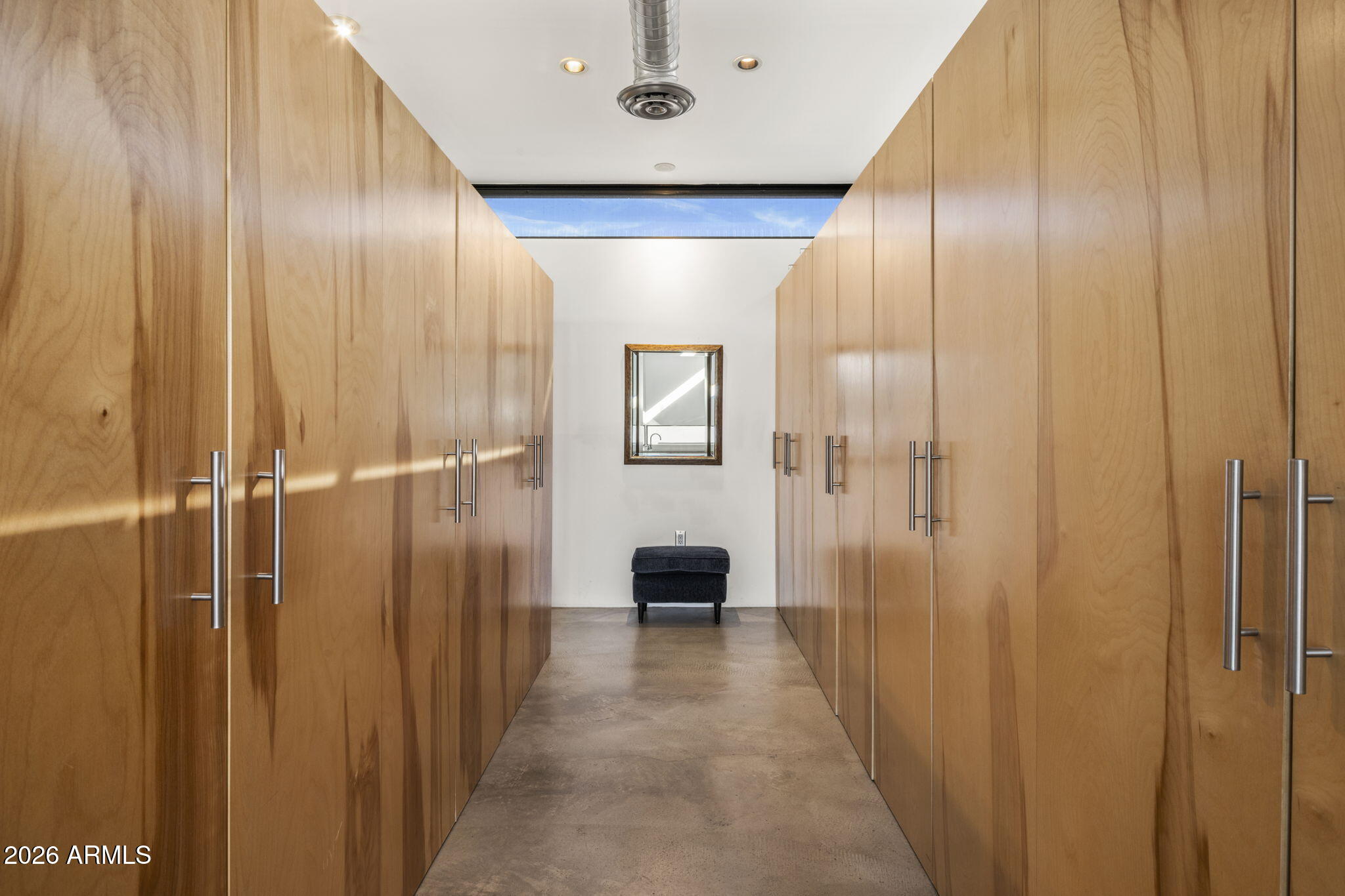 406 W 14TH Street