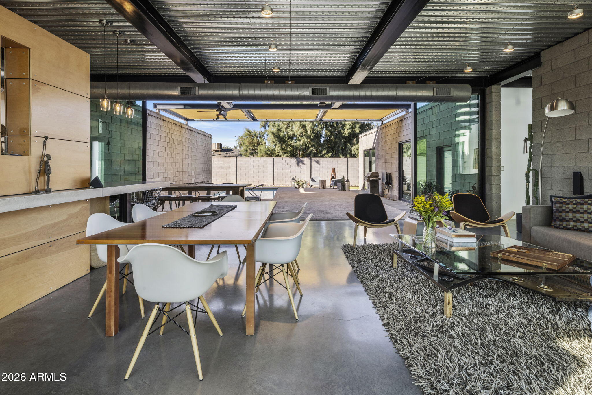 406 W 14TH Street