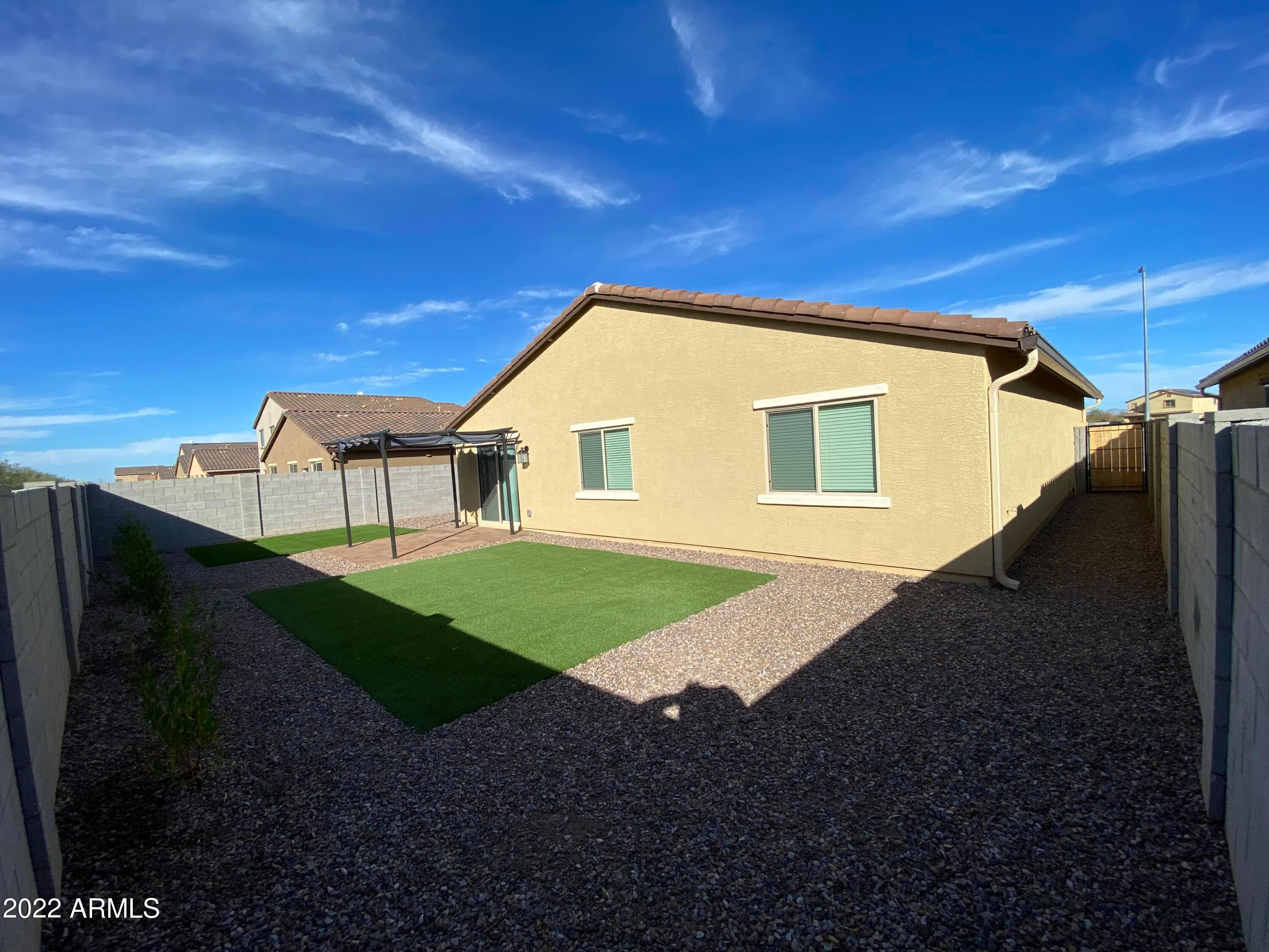 495 W Geib Avenue