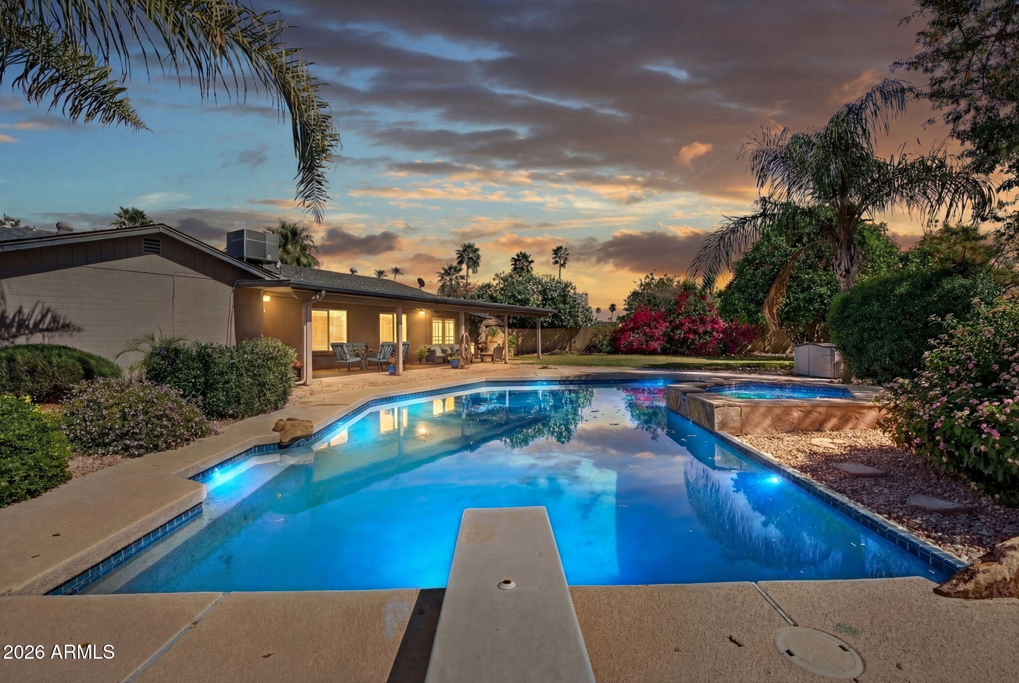 10557 E MERCER Lane