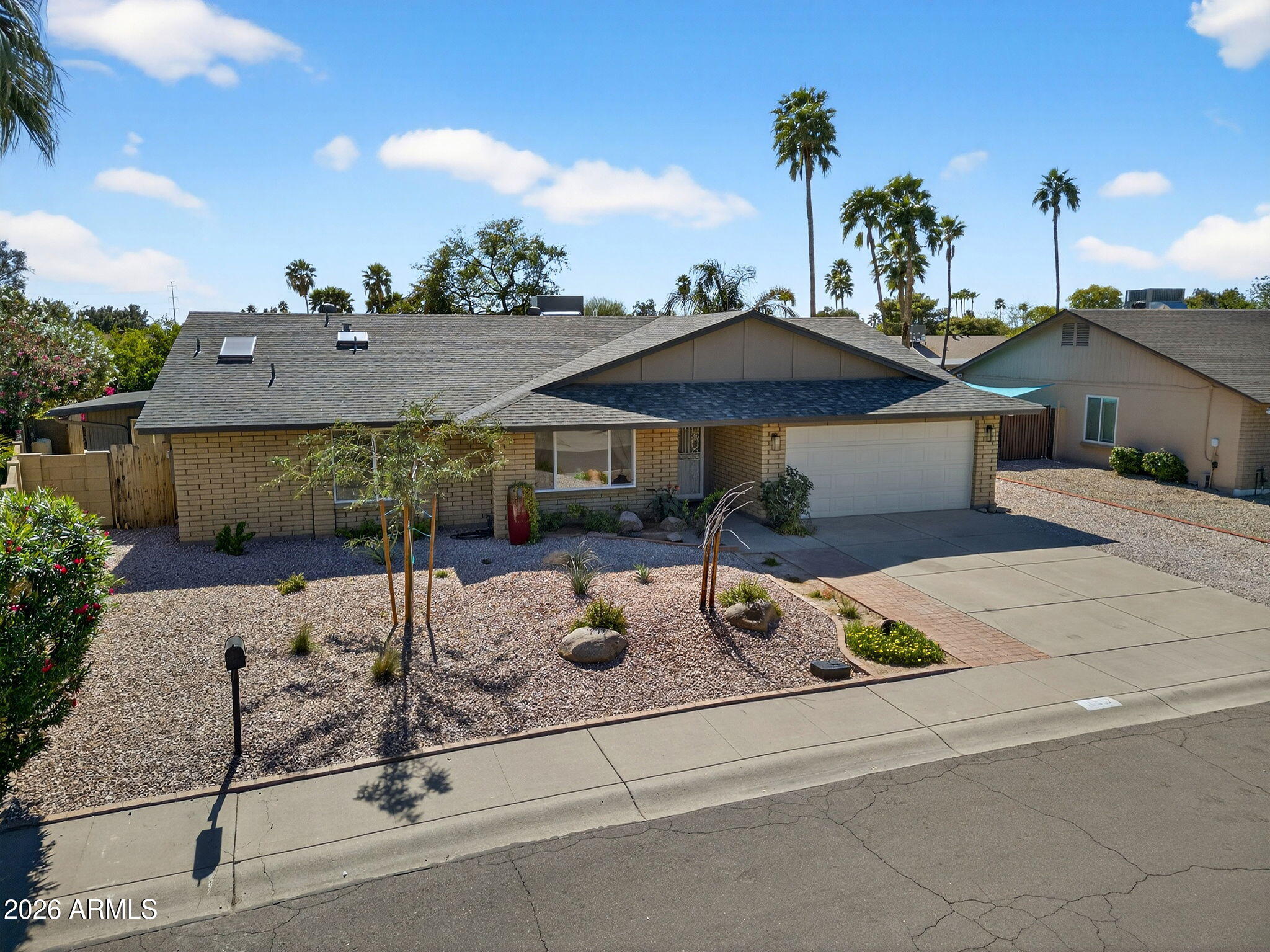 10557 E MERCER Lane