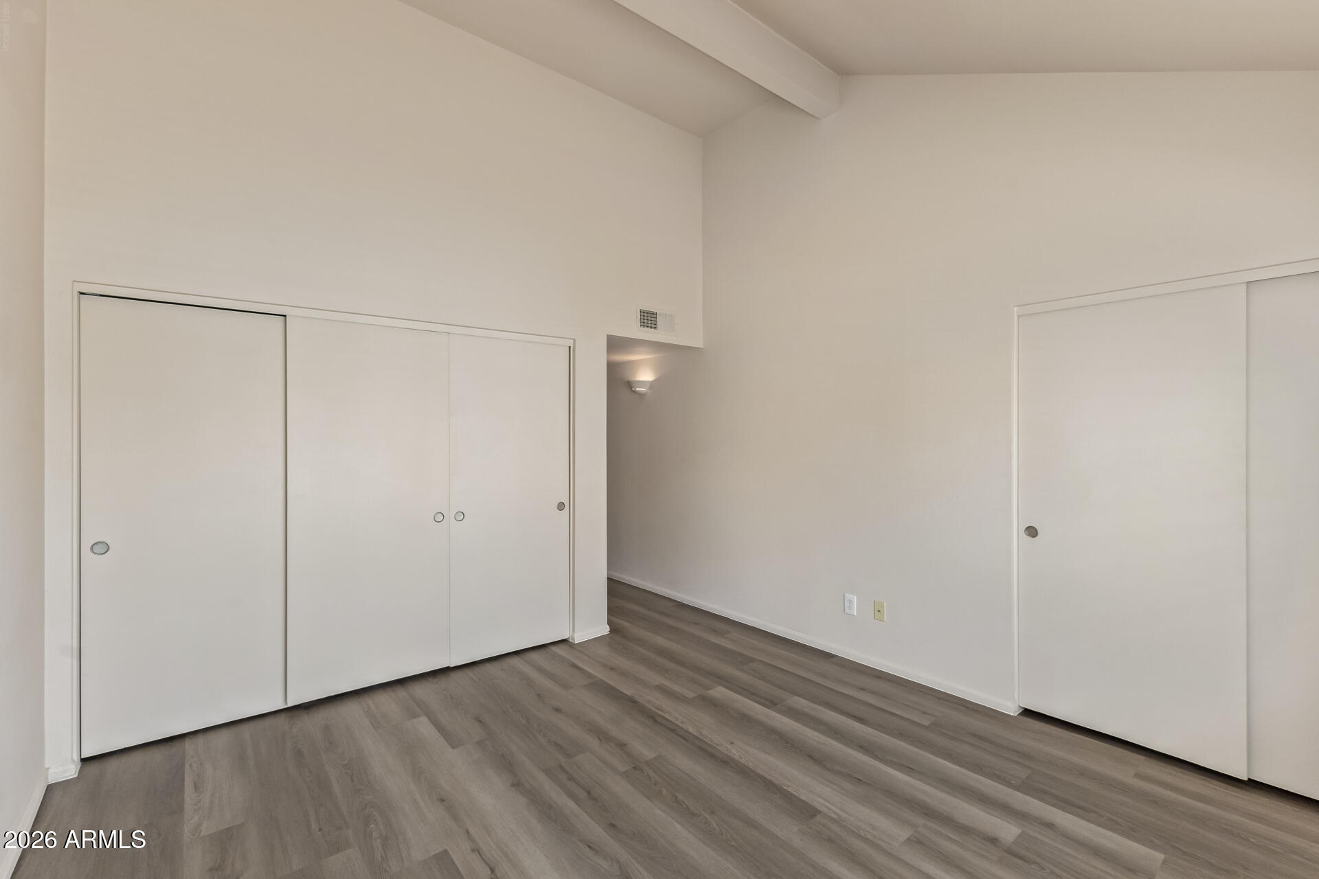 10115 E MOUNTAIN VIEW Road 2032