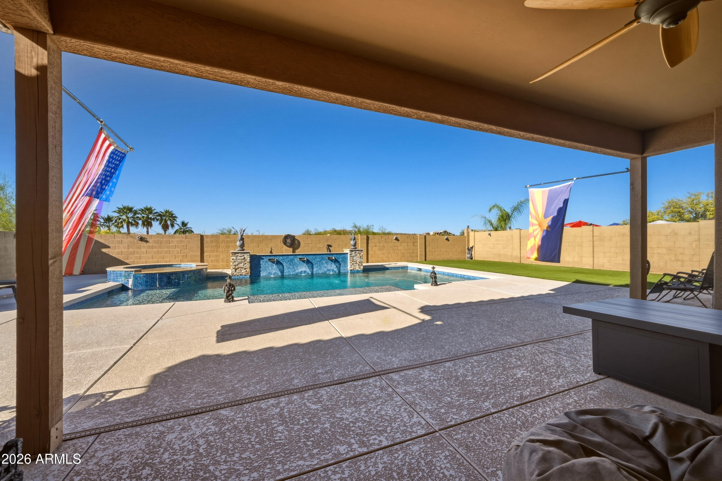 2310 W KACHINA Trail