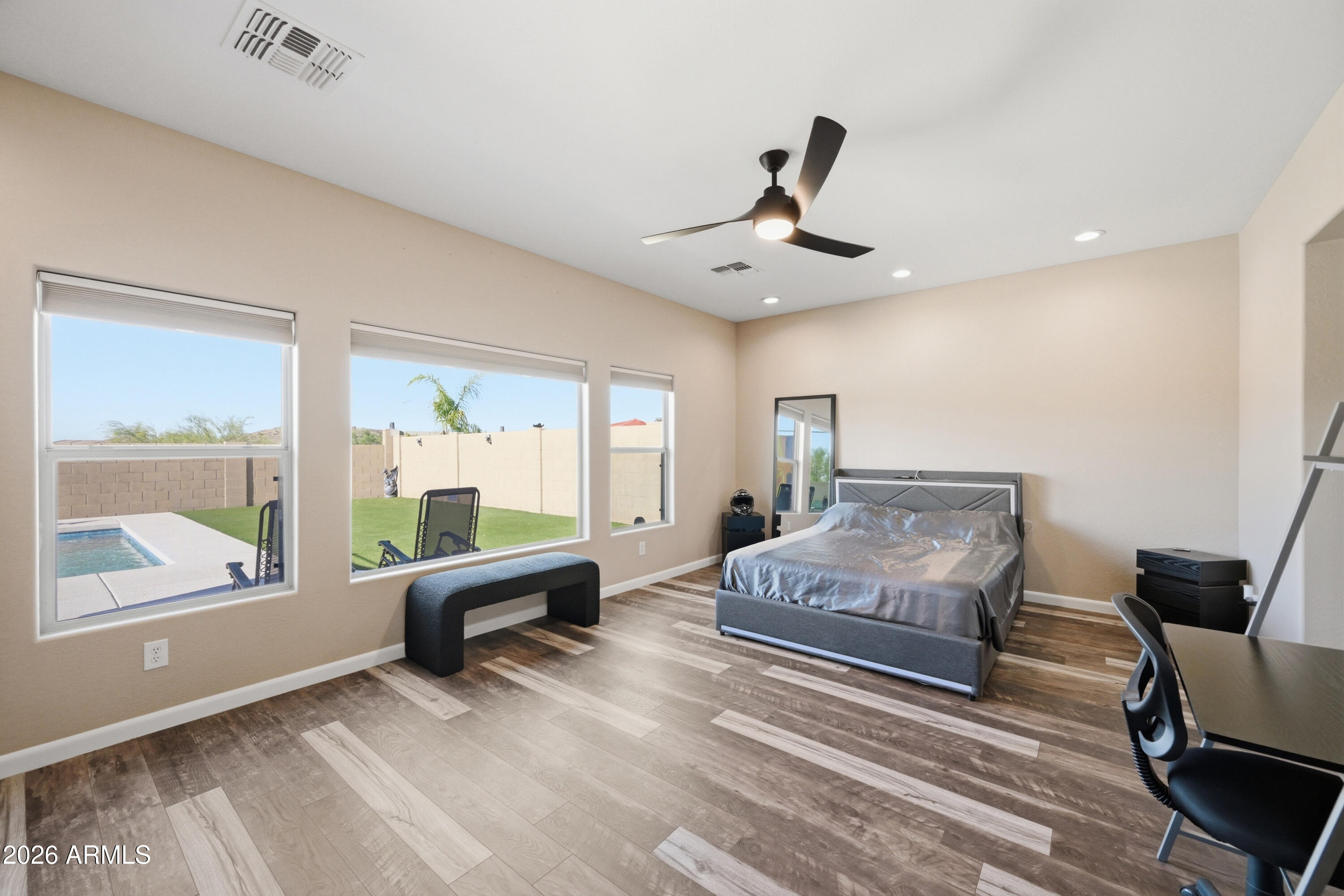 2310 W KACHINA Trail