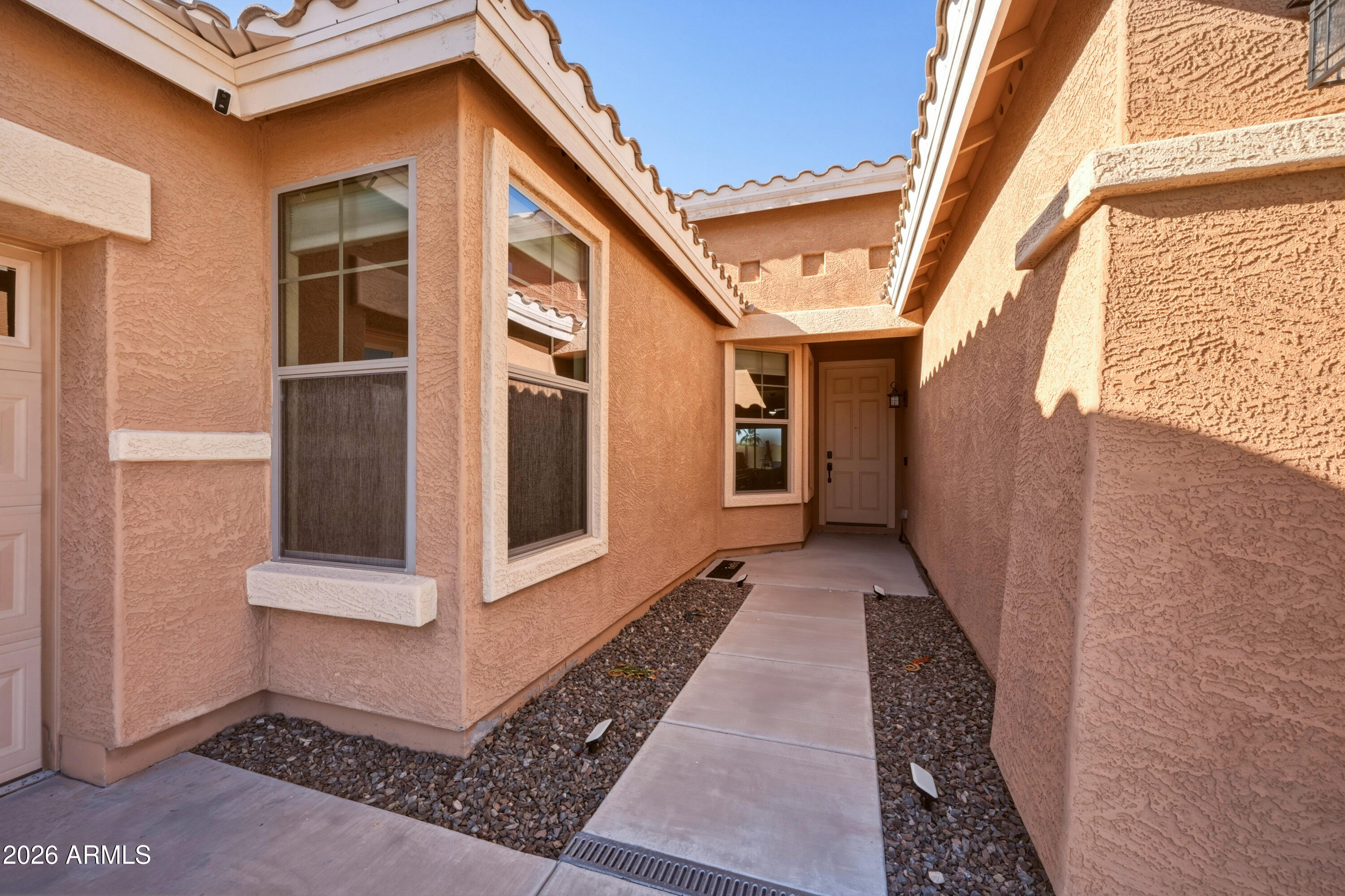 2310 W KACHINA Trail