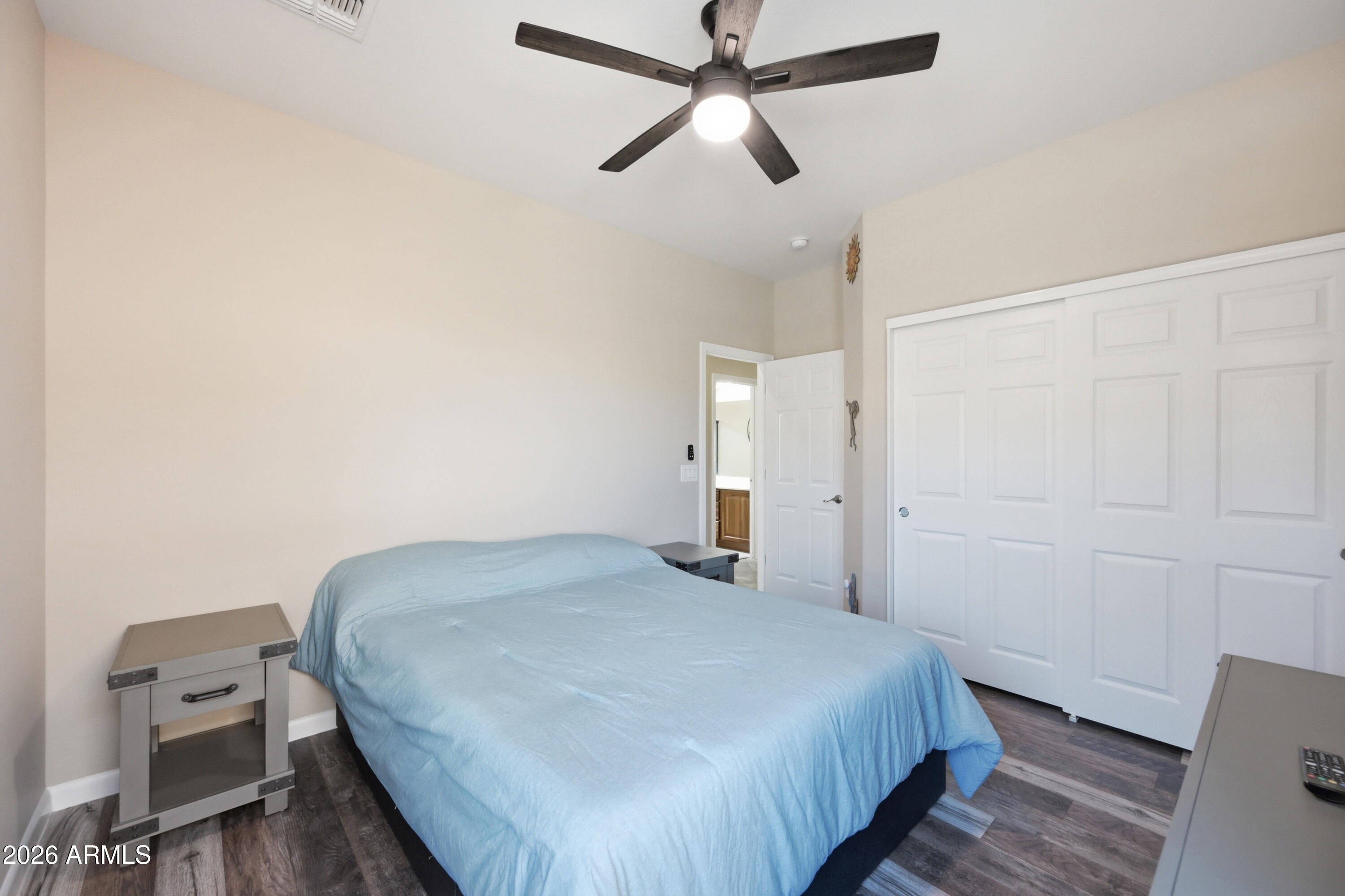 2310 W KACHINA Trail