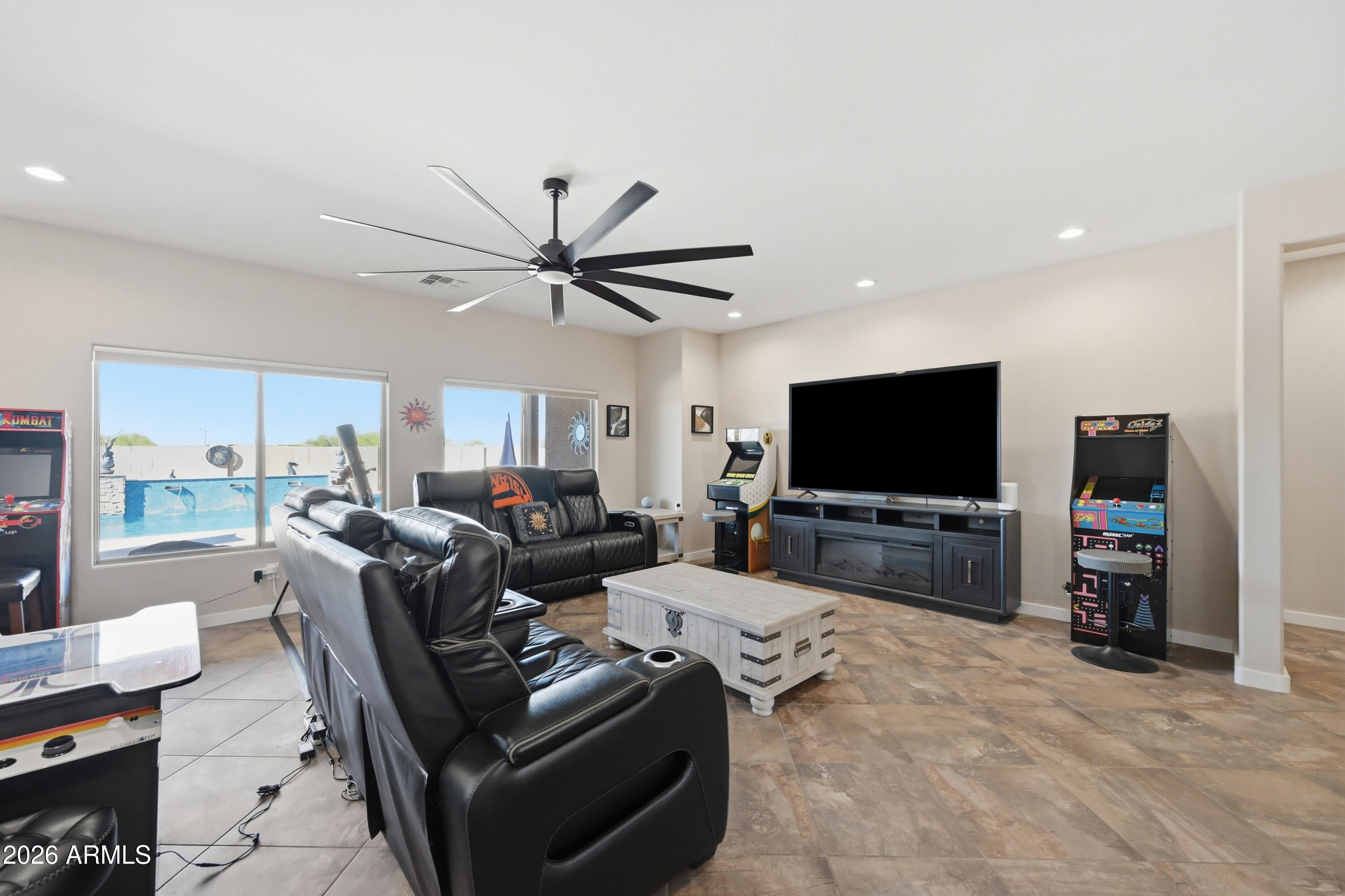 2310 W KACHINA Trail