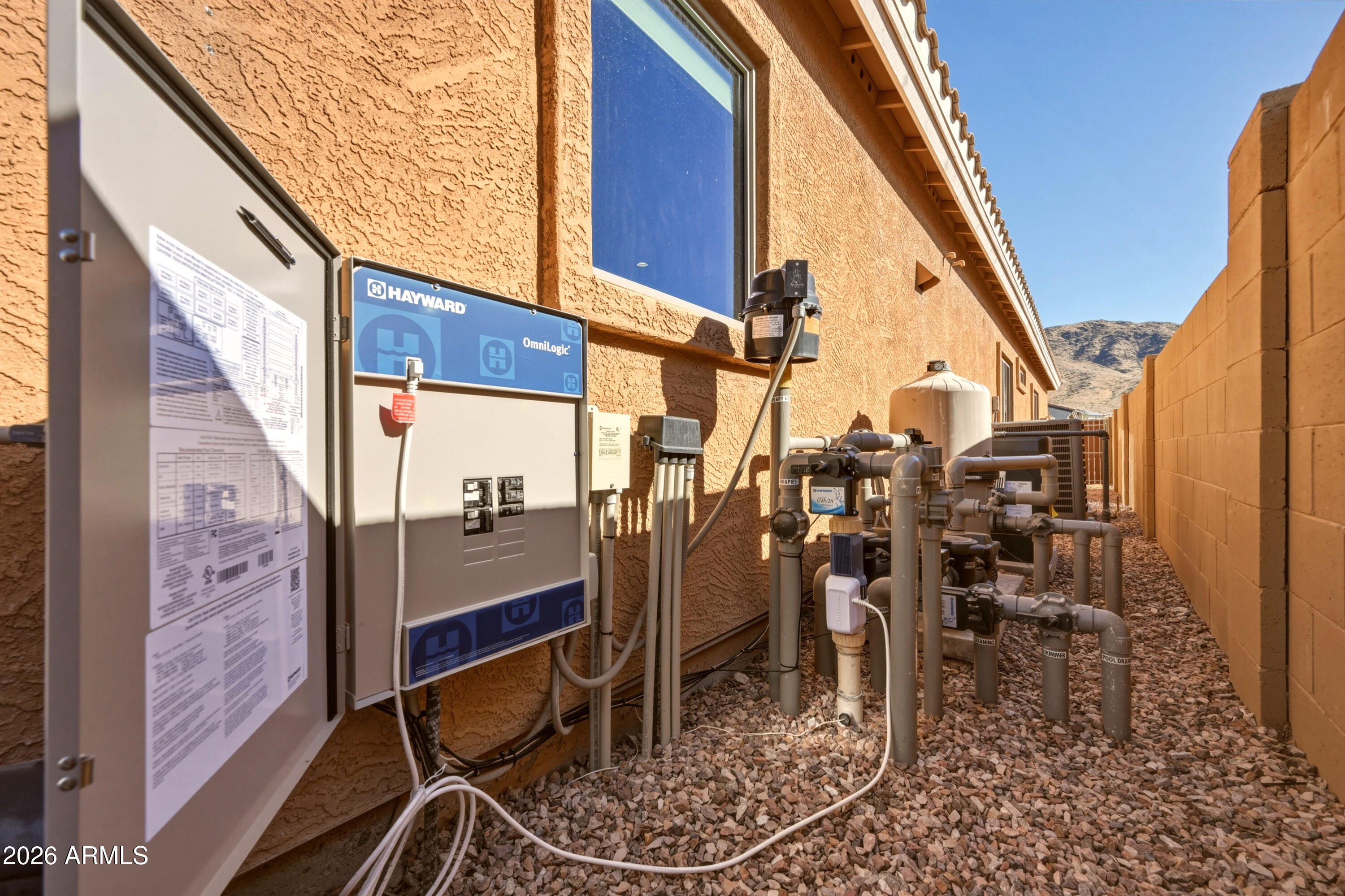 2310 W KACHINA Trail