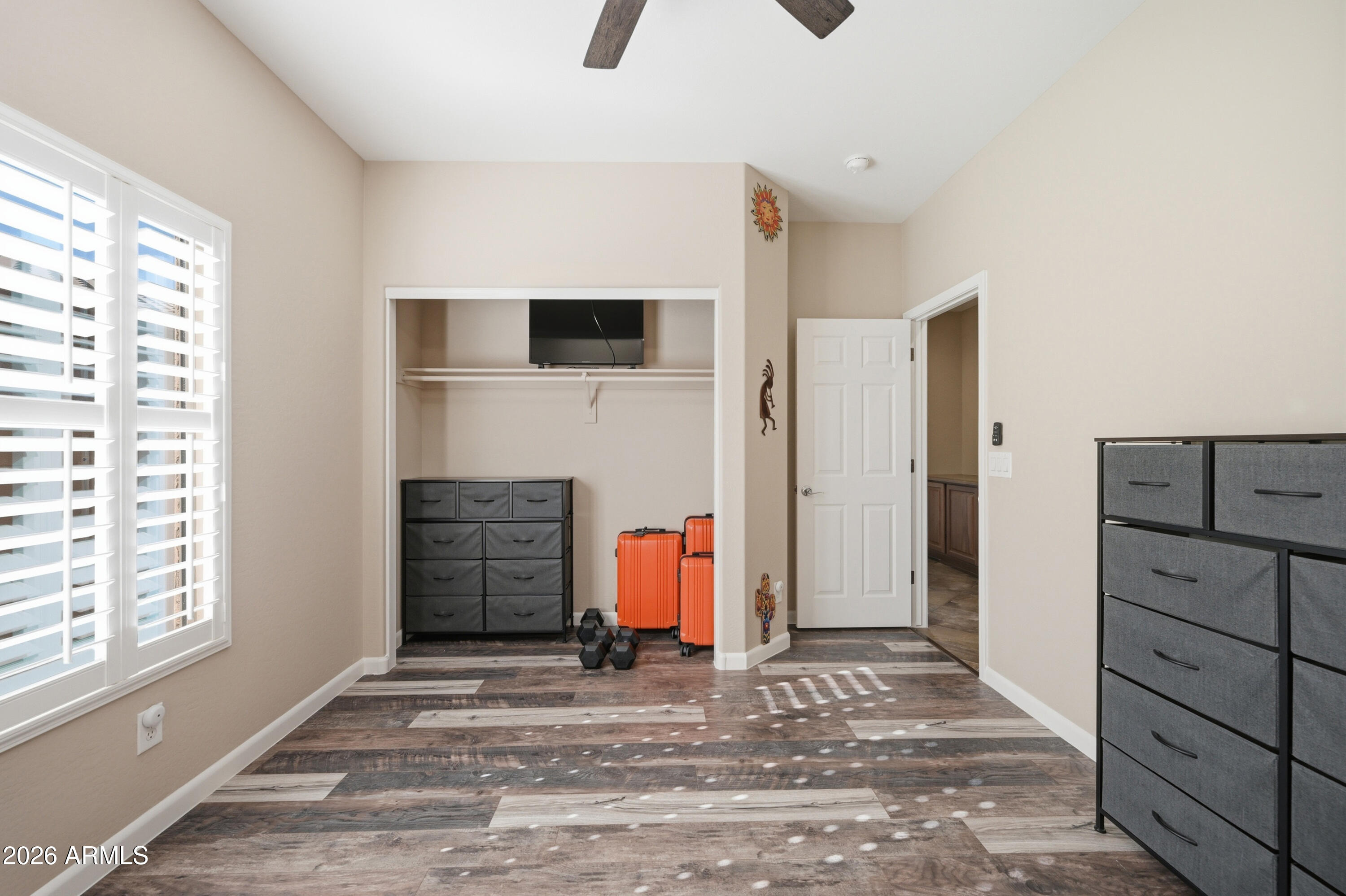 2310 W KACHINA Trail