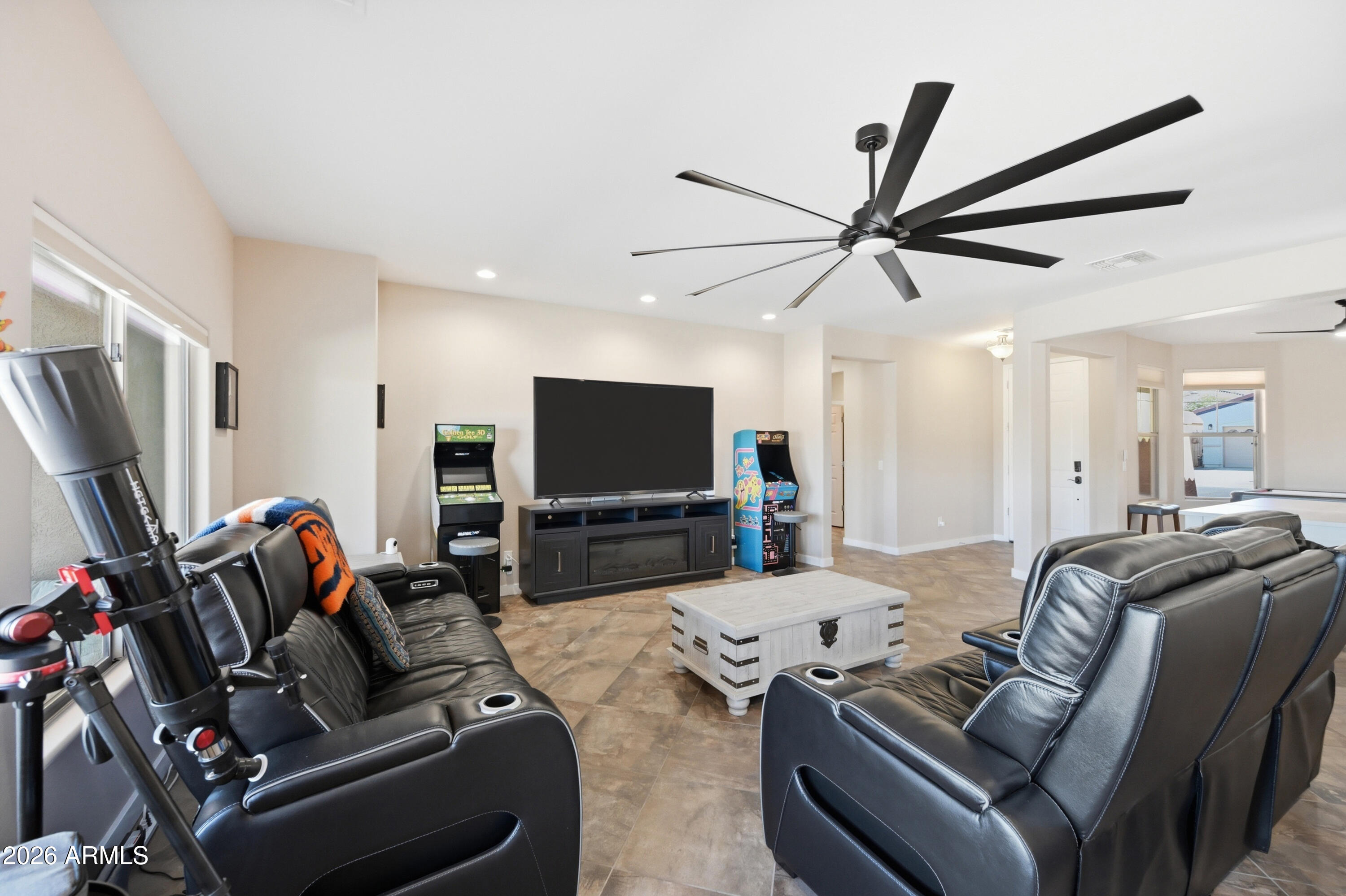 2310 W KACHINA Trail