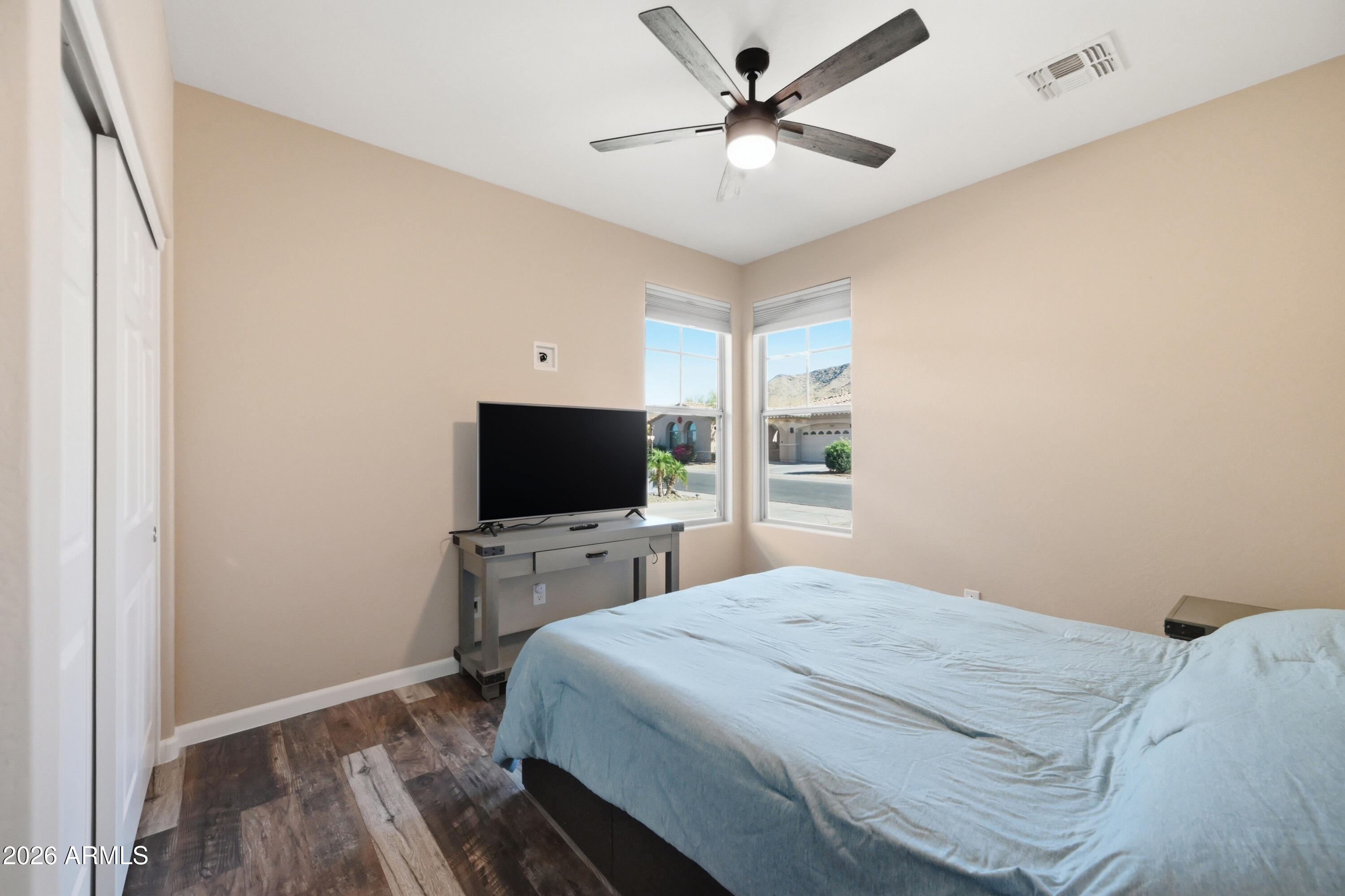 2310 W KACHINA Trail