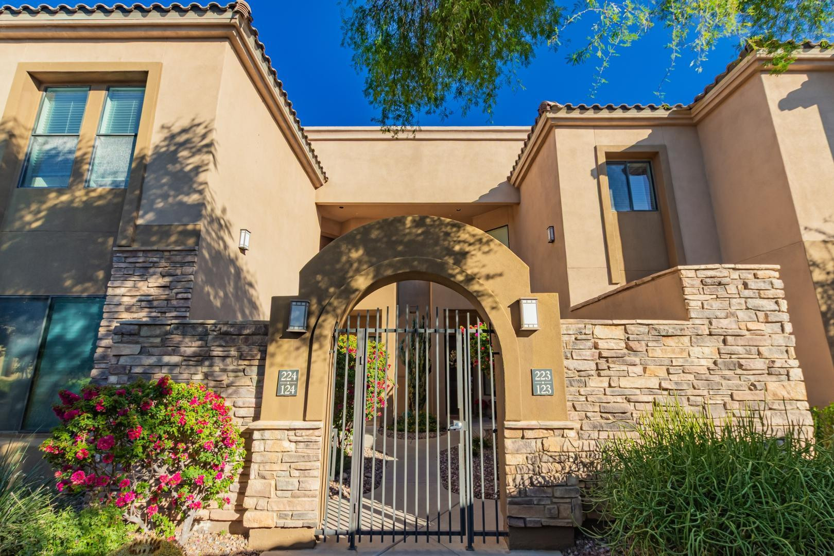 7027 N Scottsdale Road Unit 224