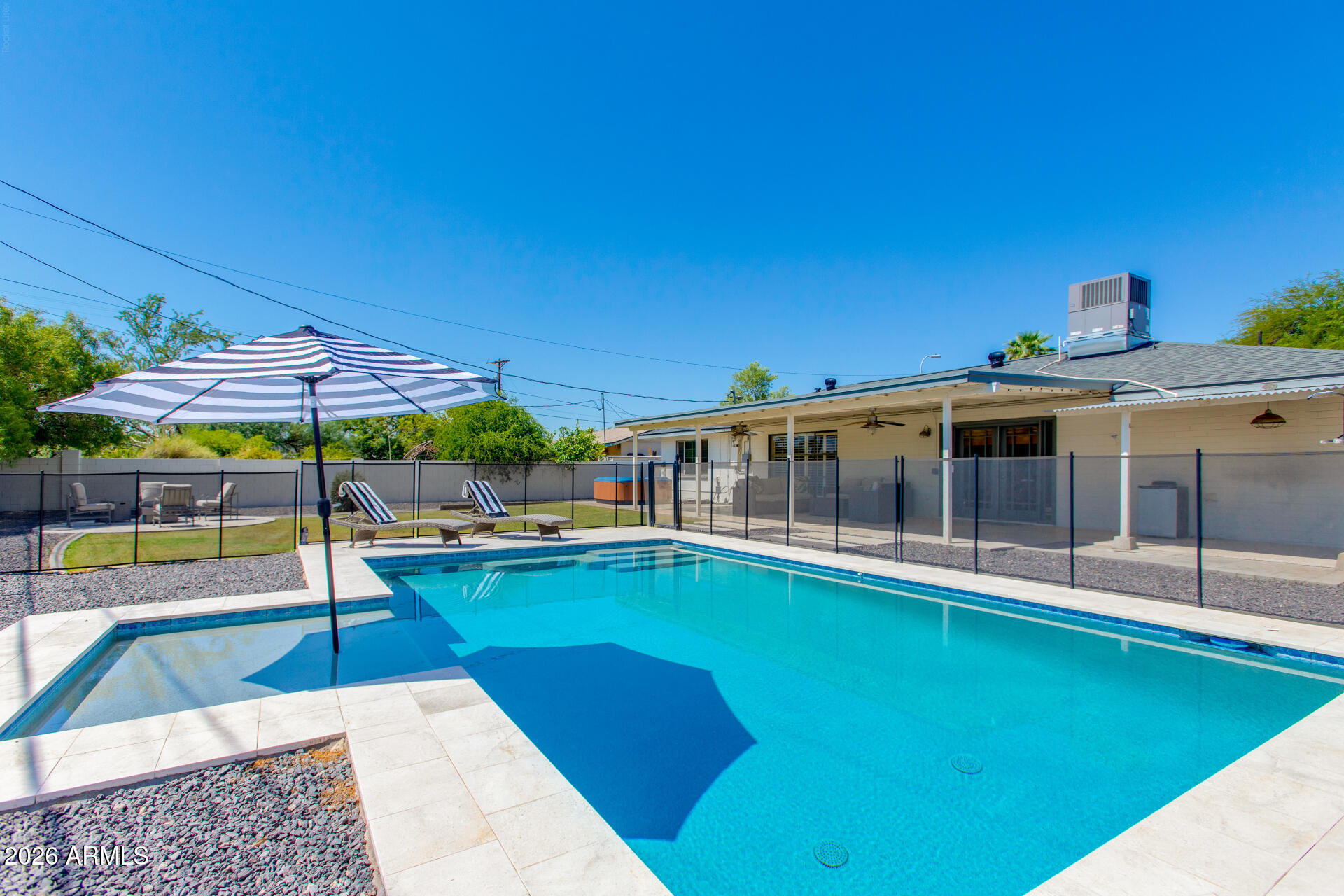2039 N 69TH Place