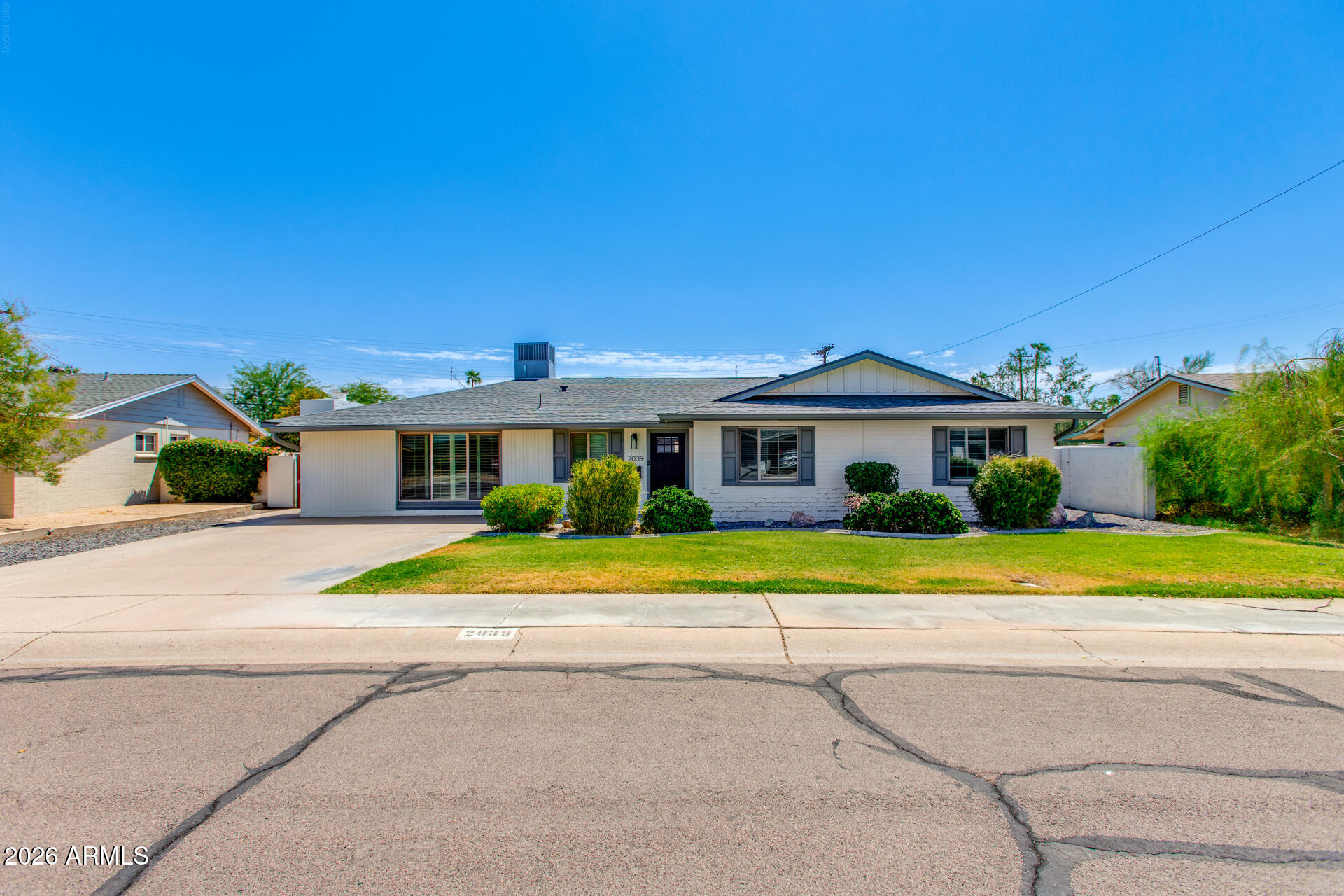2039 N 69TH Place