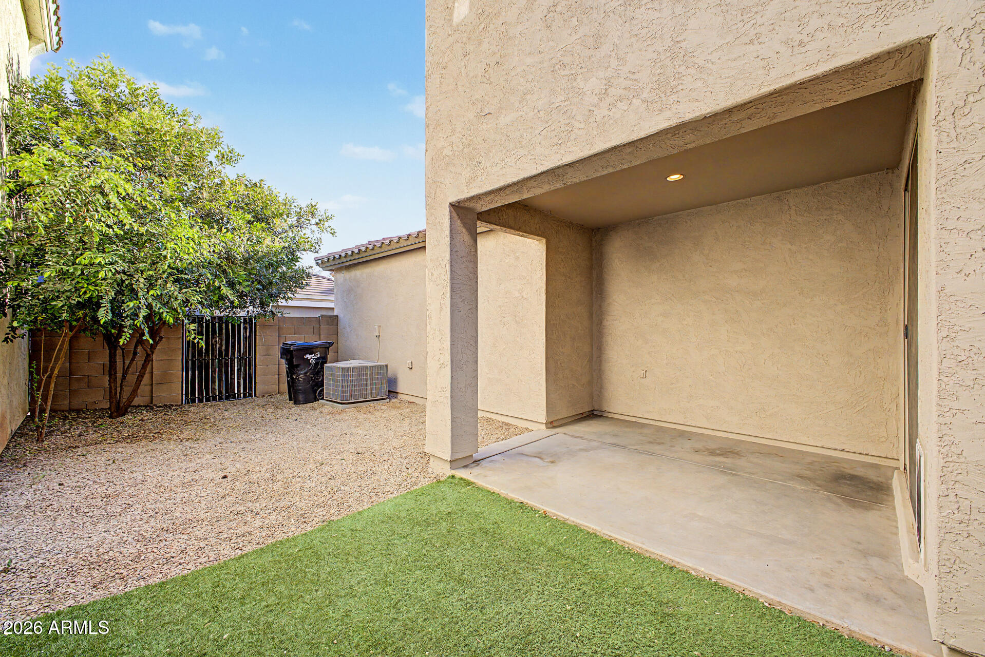 3331 E JASPER Drive