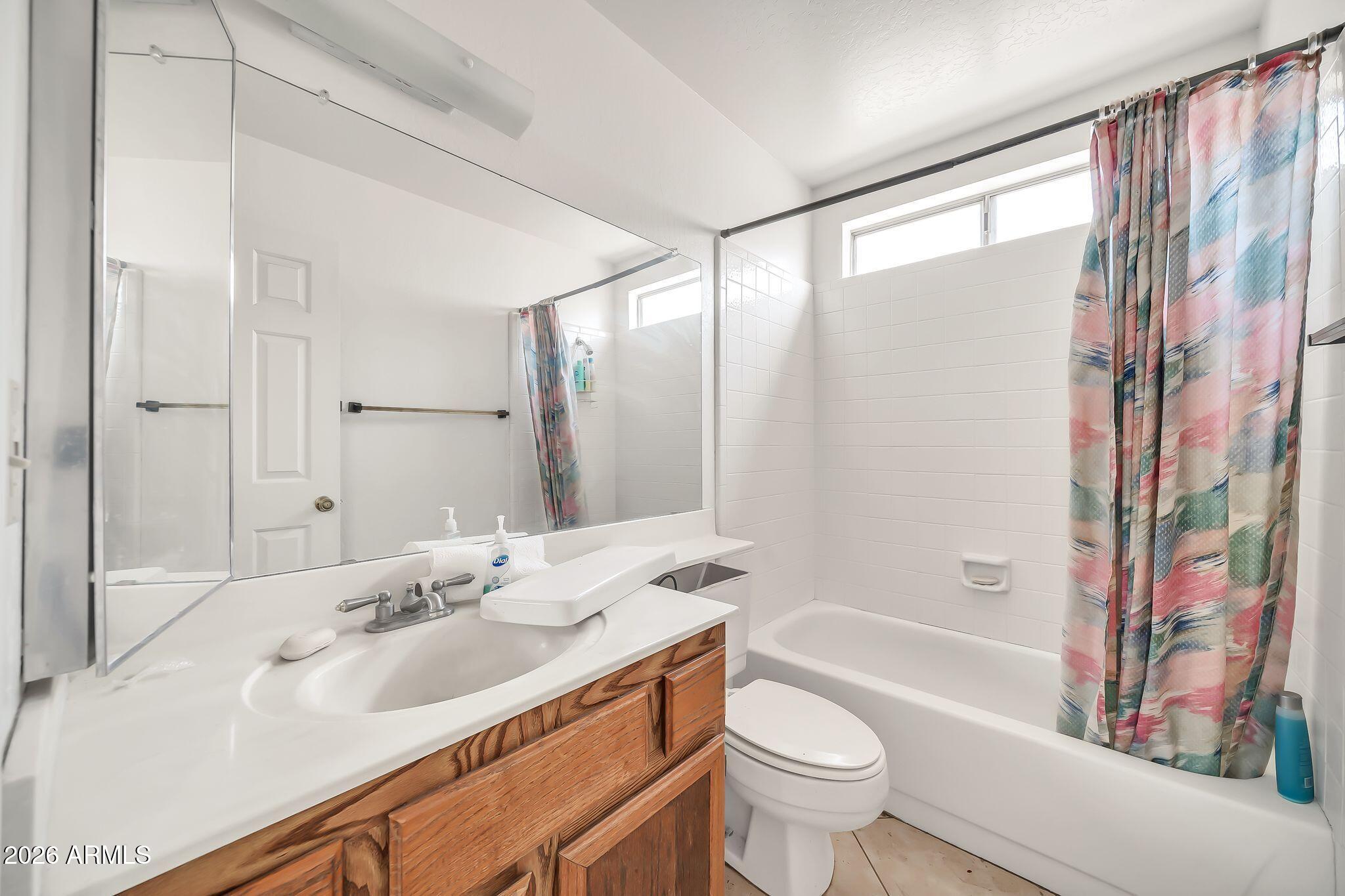 5738 W GREENBRIAR Drive