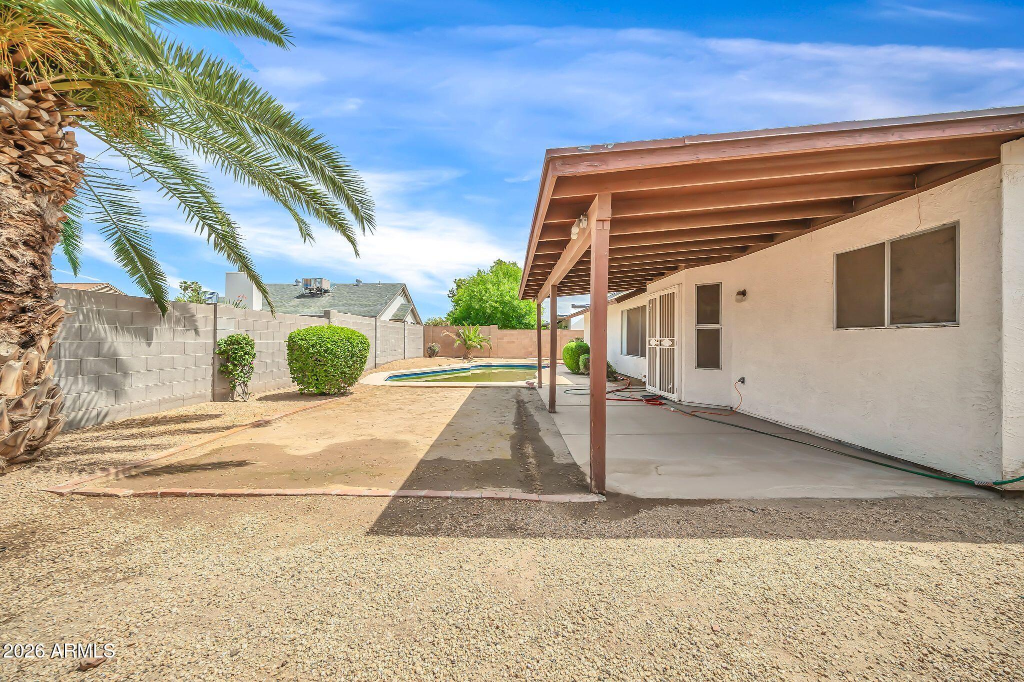 5738 W GREENBRIAR Drive