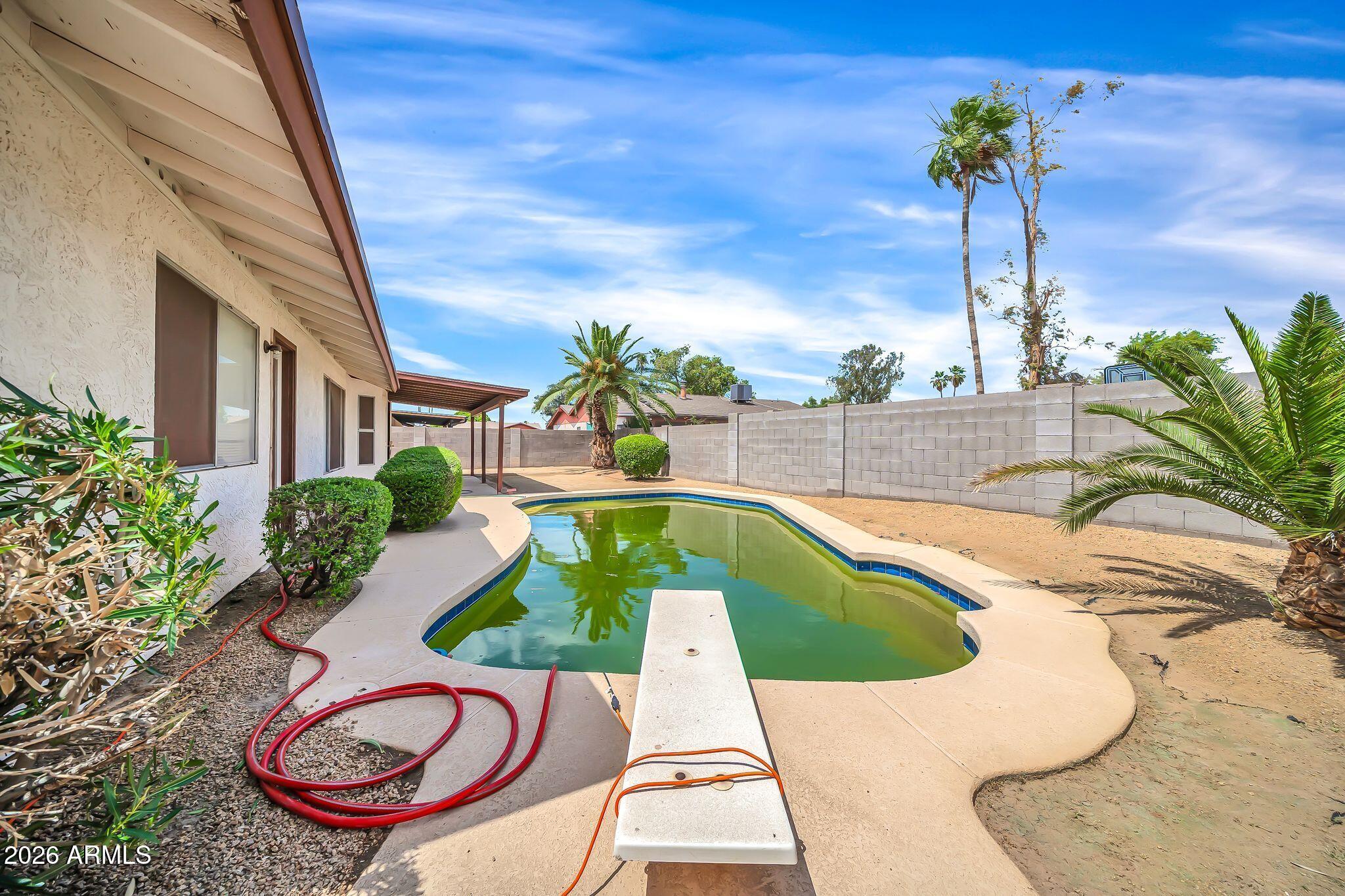 5738 W GREENBRIAR Drive