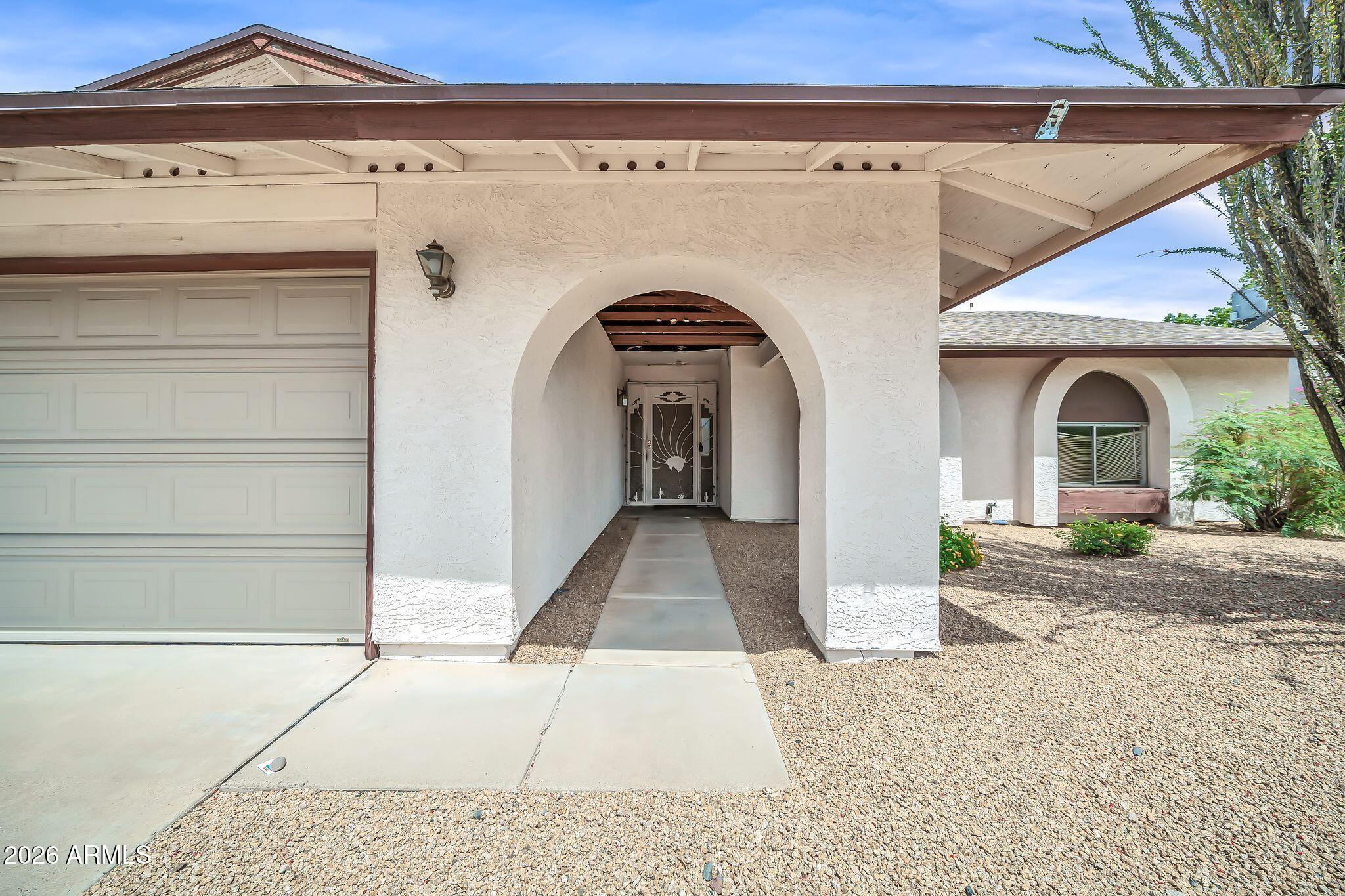 5738 W GREENBRIAR Drive