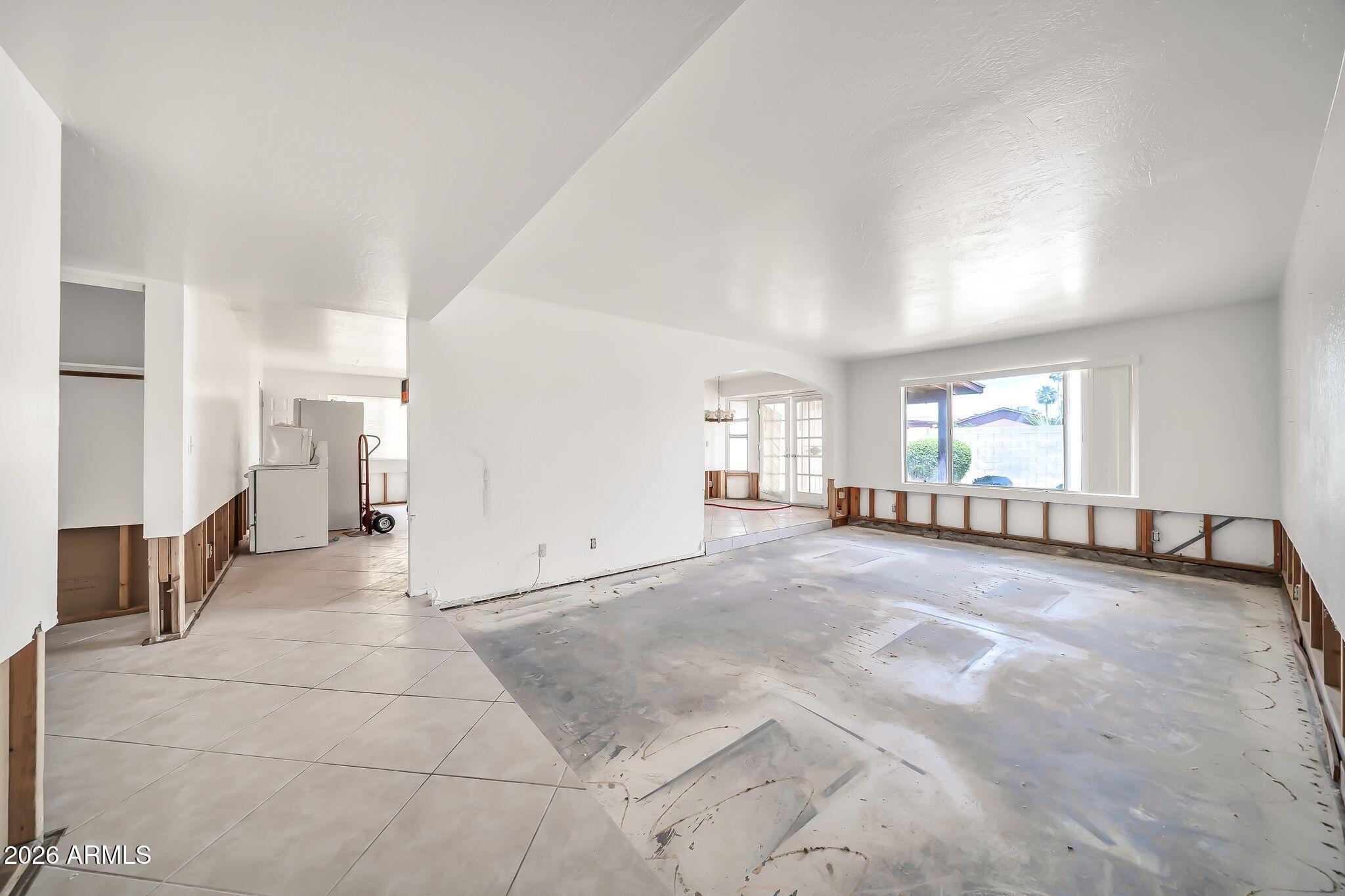5738 W GREENBRIAR Drive