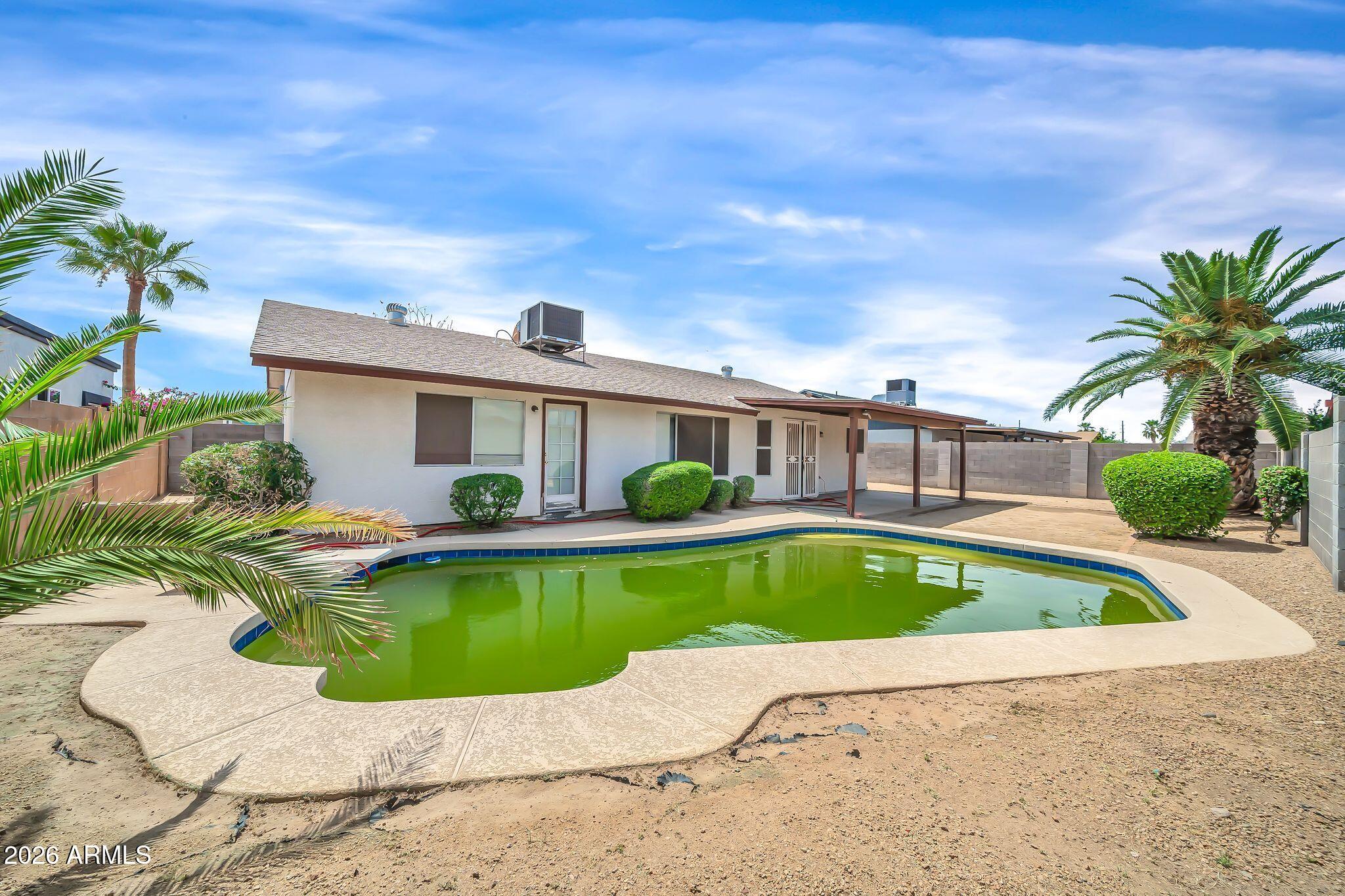 5738 W GREENBRIAR Drive