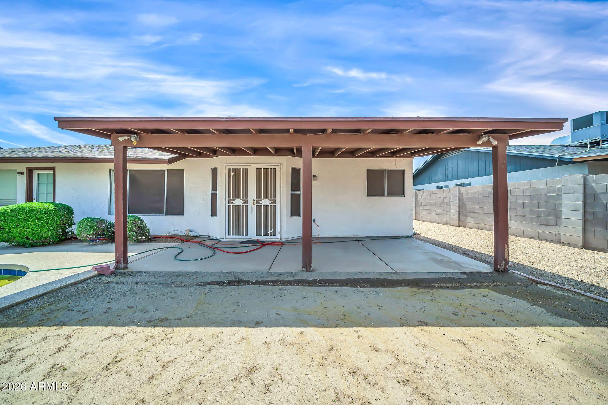 5738 W GREENBRIAR Drive