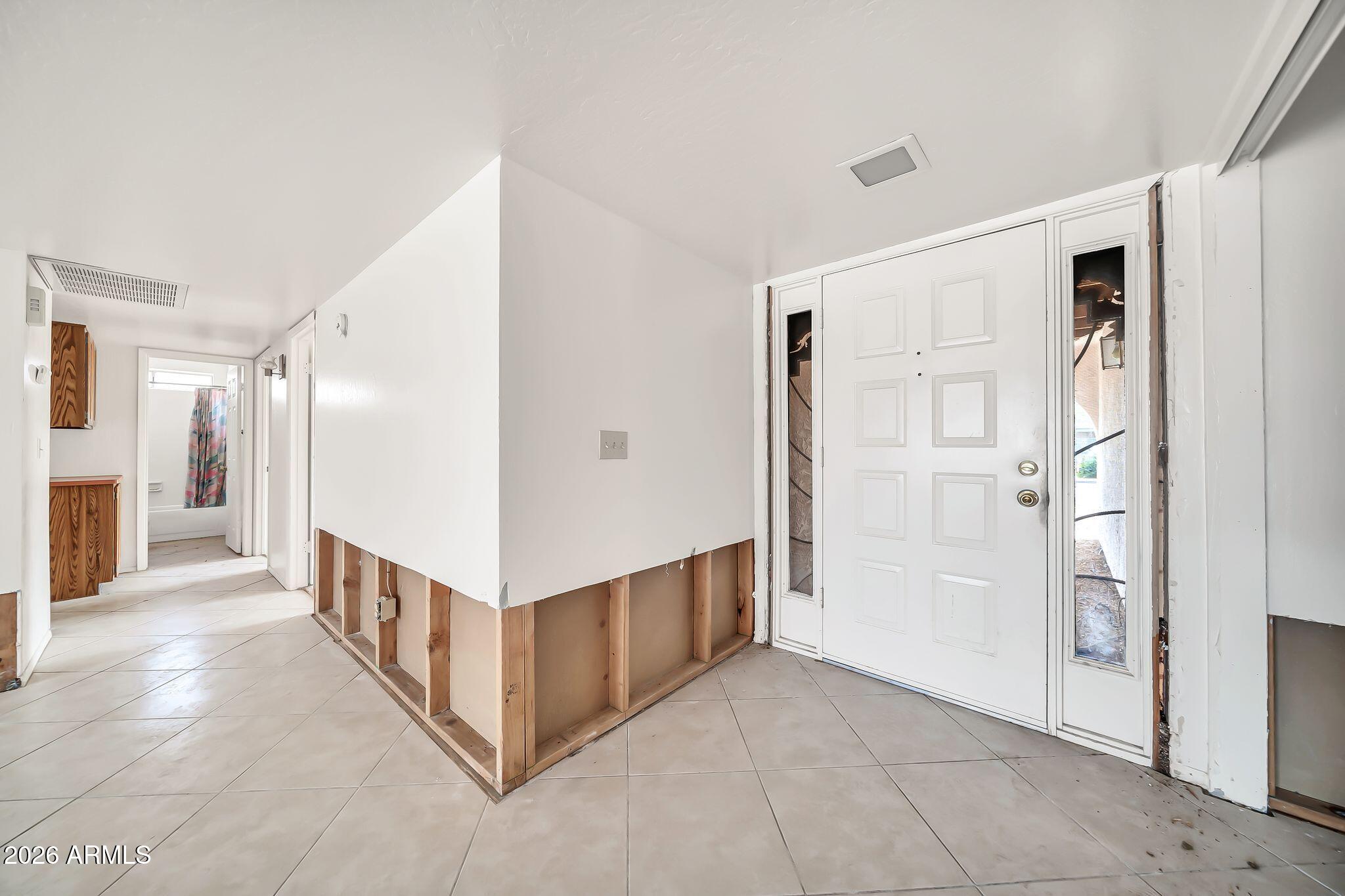 5738 W GREENBRIAR Drive