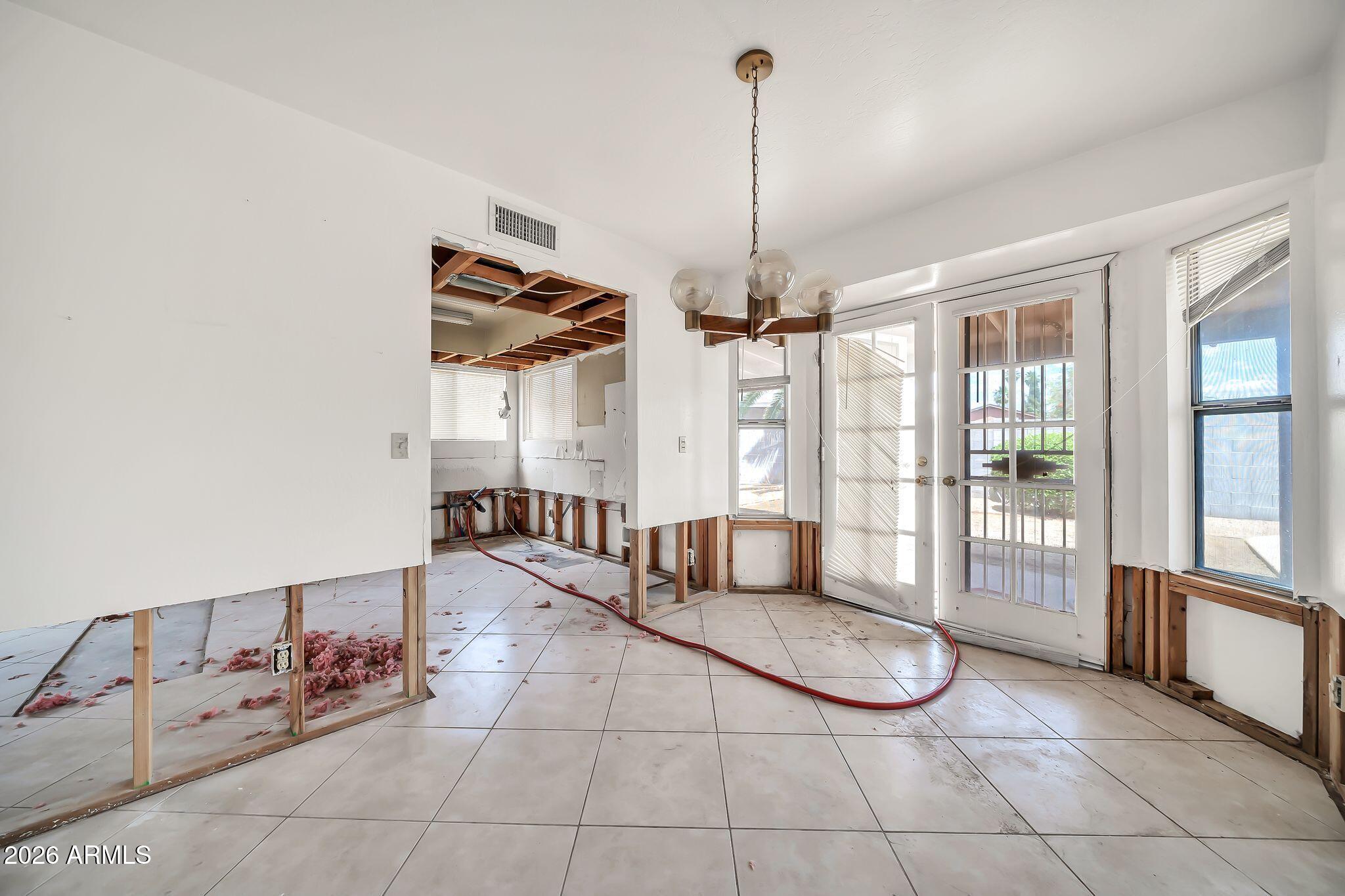 5738 W GREENBRIAR Drive