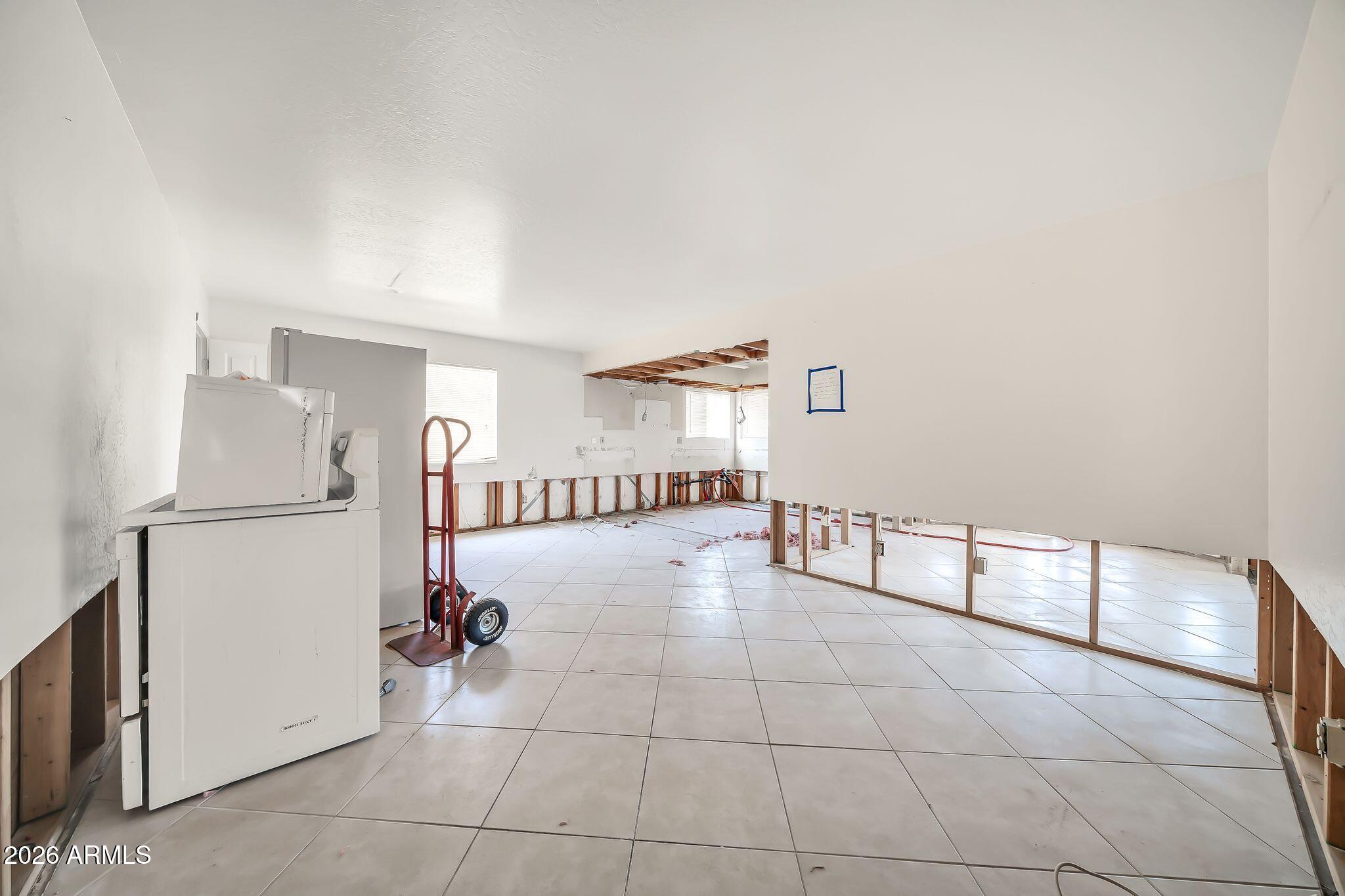 5738 W GREENBRIAR Drive