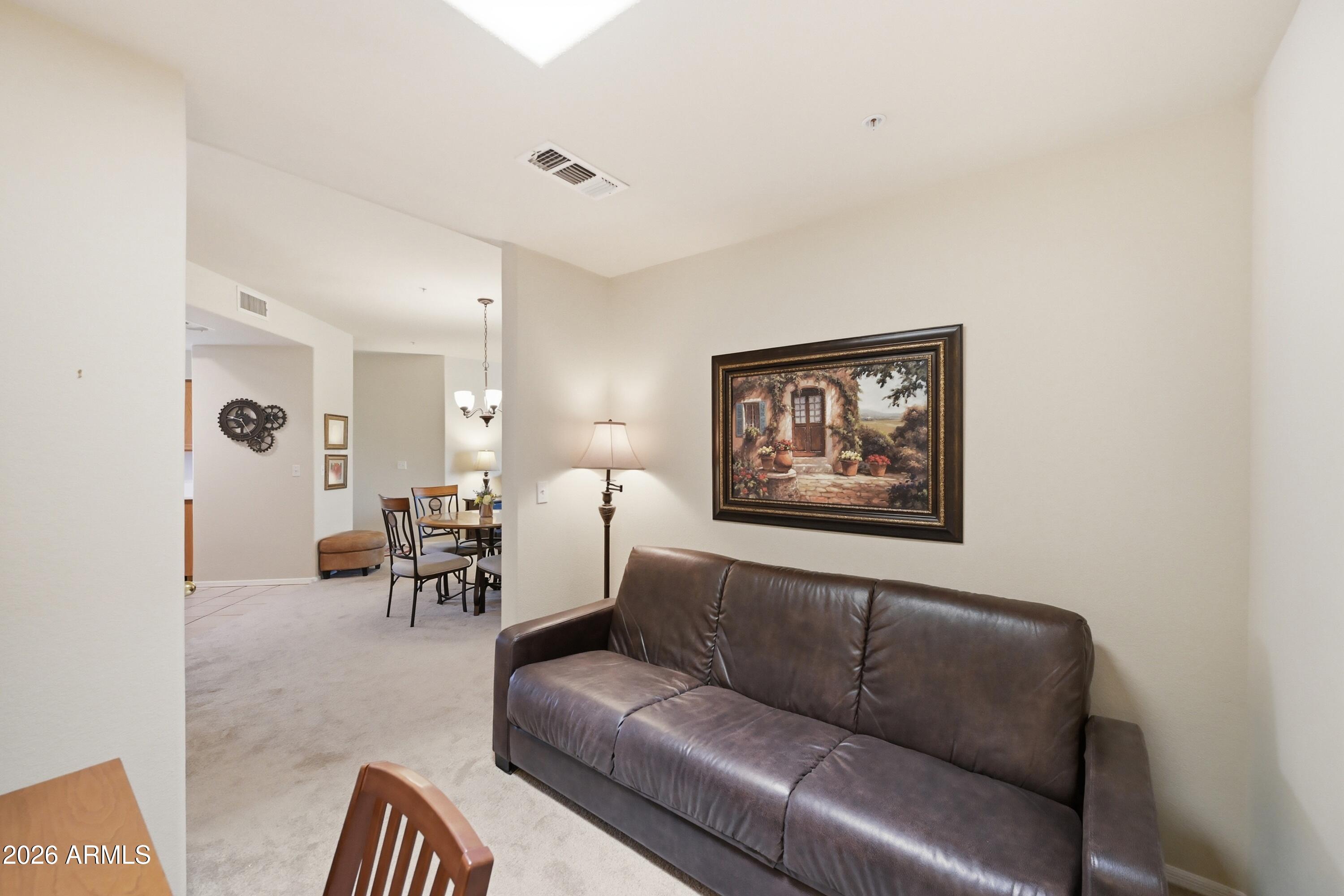 9151 W Greenway Road 295