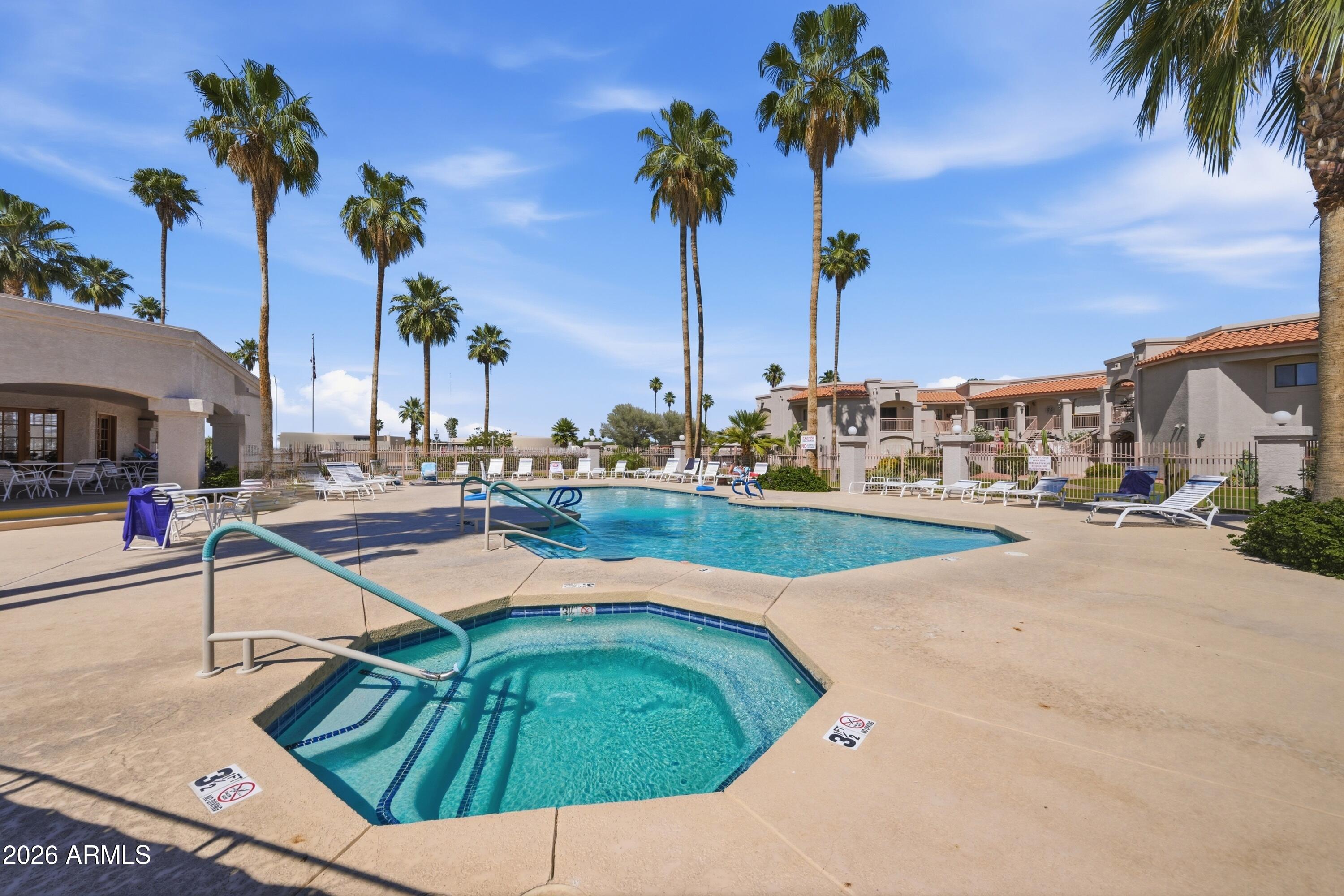 9151 W Greenway Road 295
