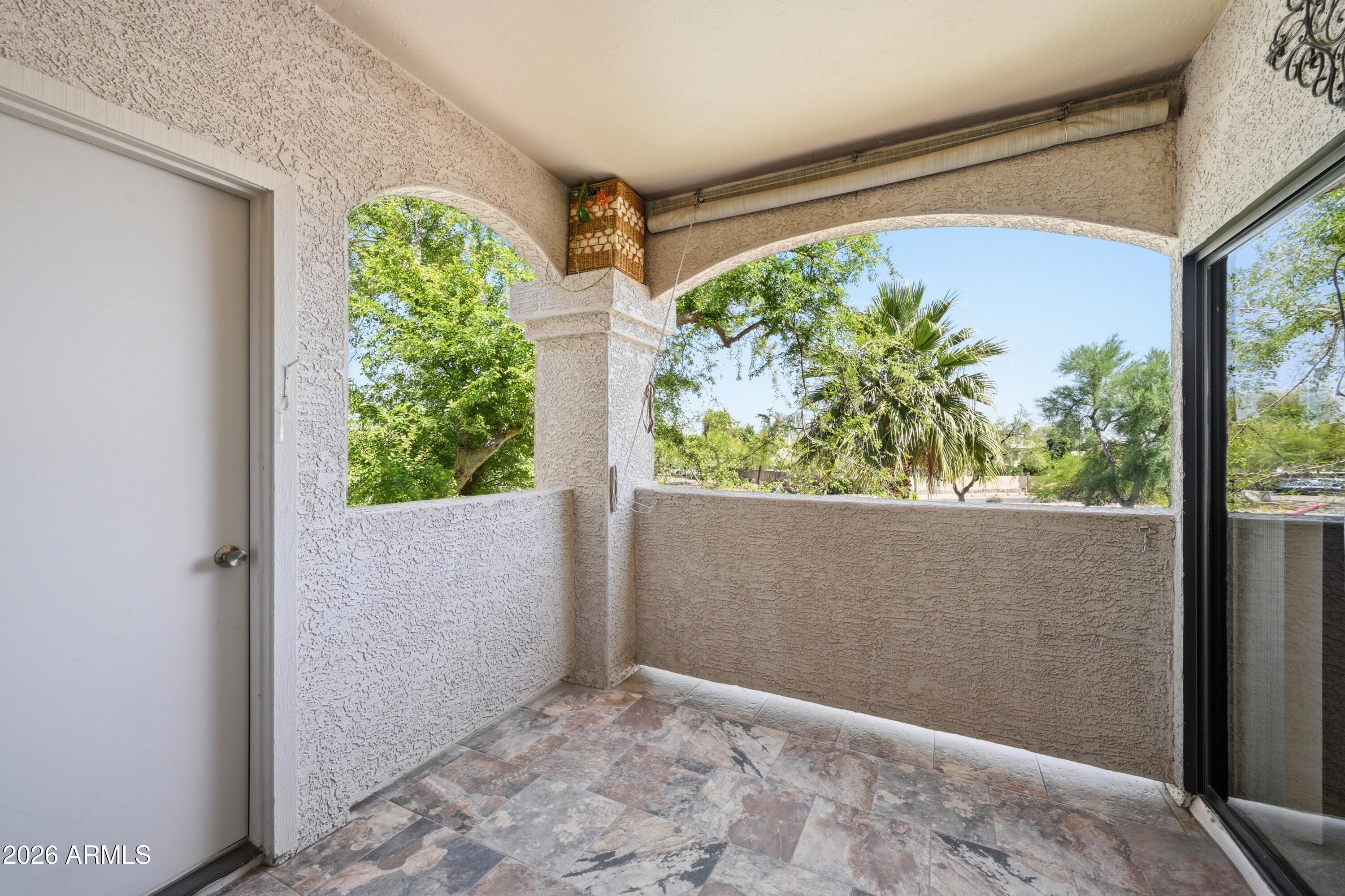 9151 W Greenway Road 295