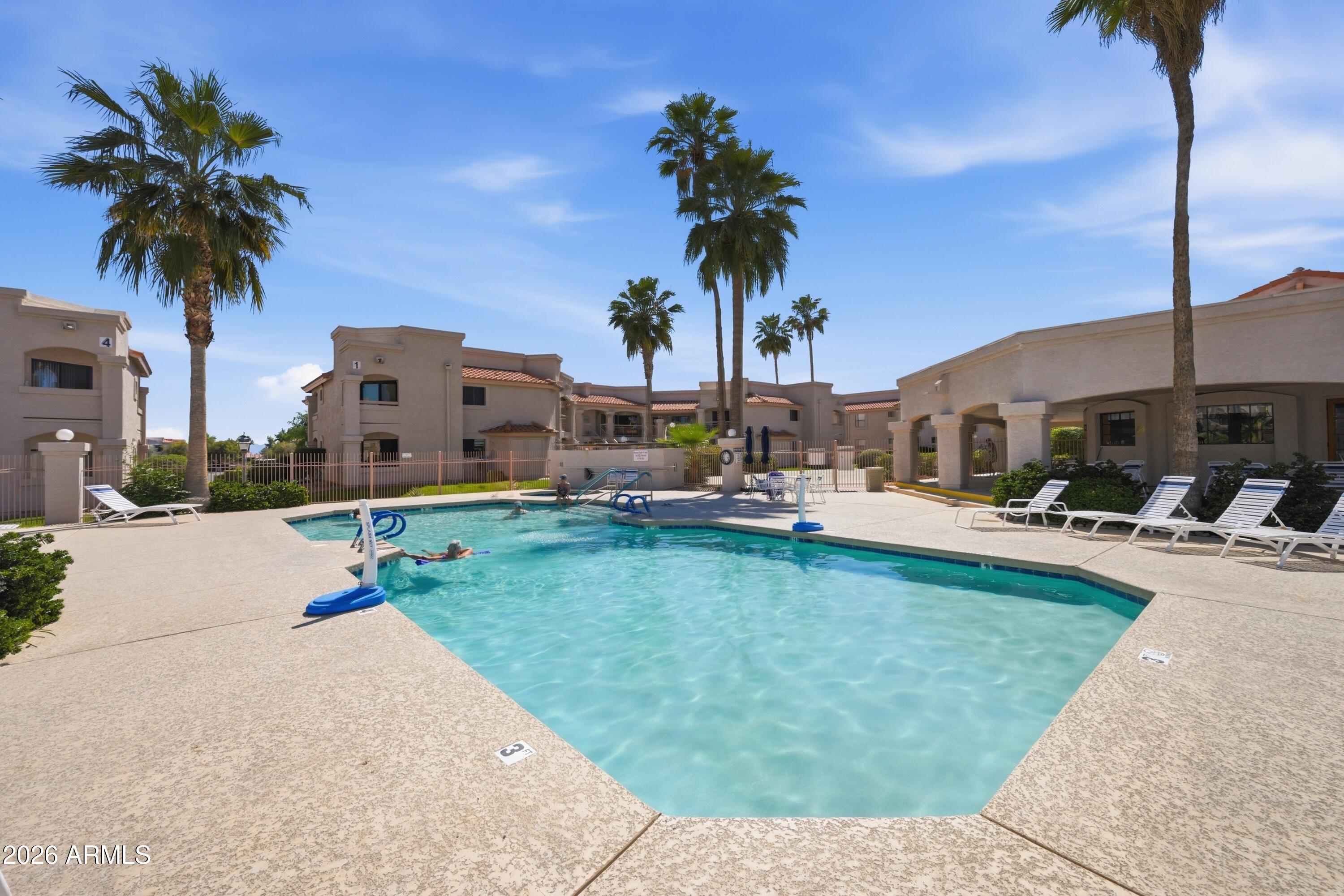 9151 W Greenway Road 295