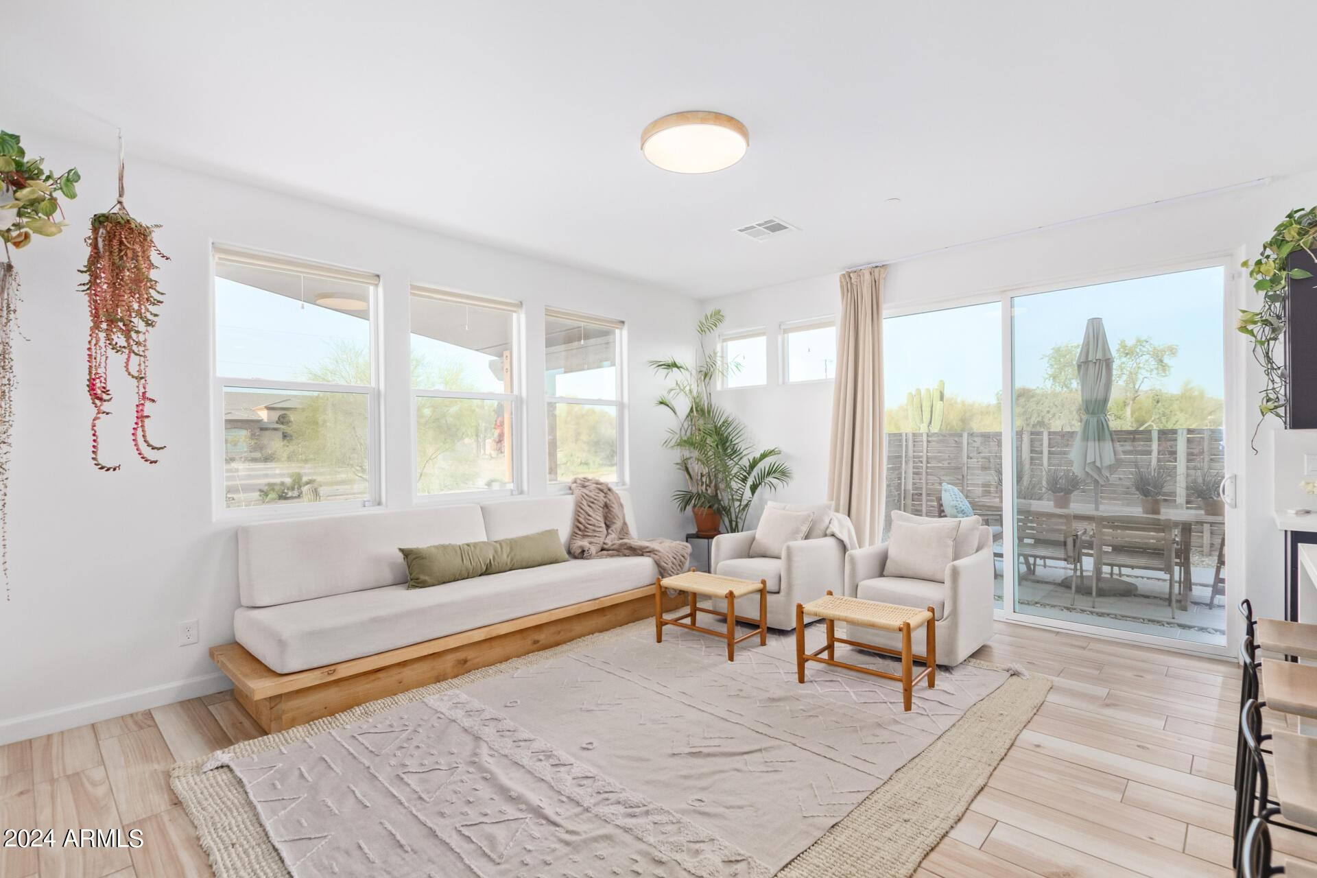 7015 E DAVIS