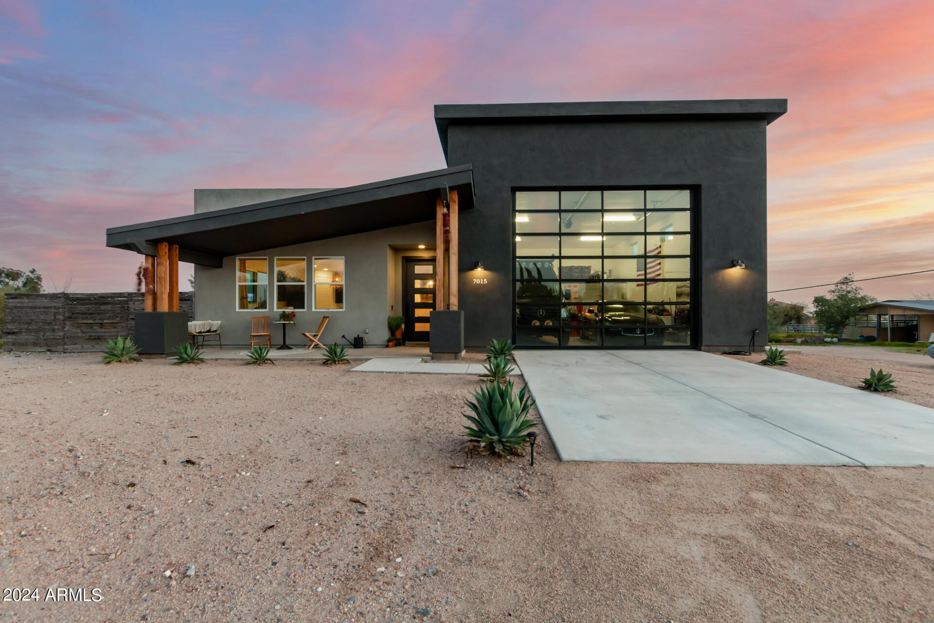 7015 E DAVIS
