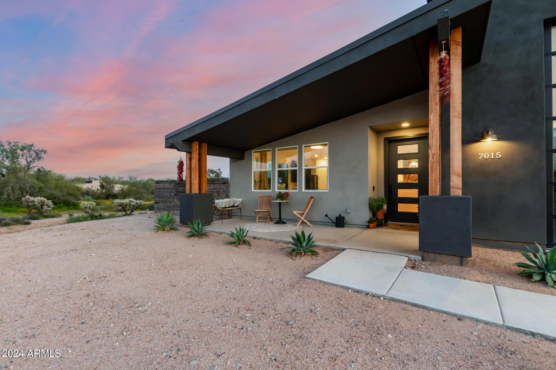 7015 E DAVIS