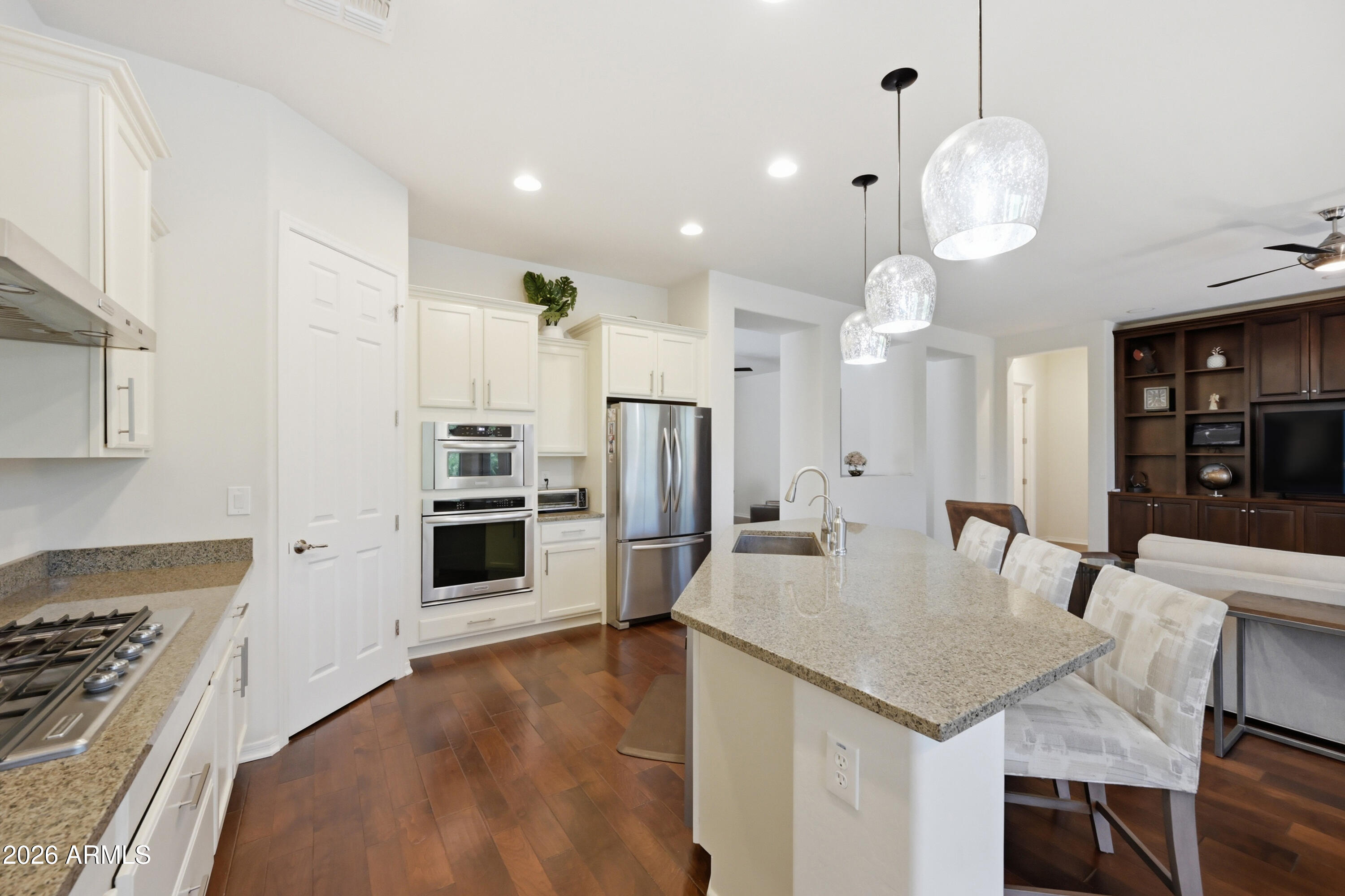 5641 E DESERT FOREST Trail