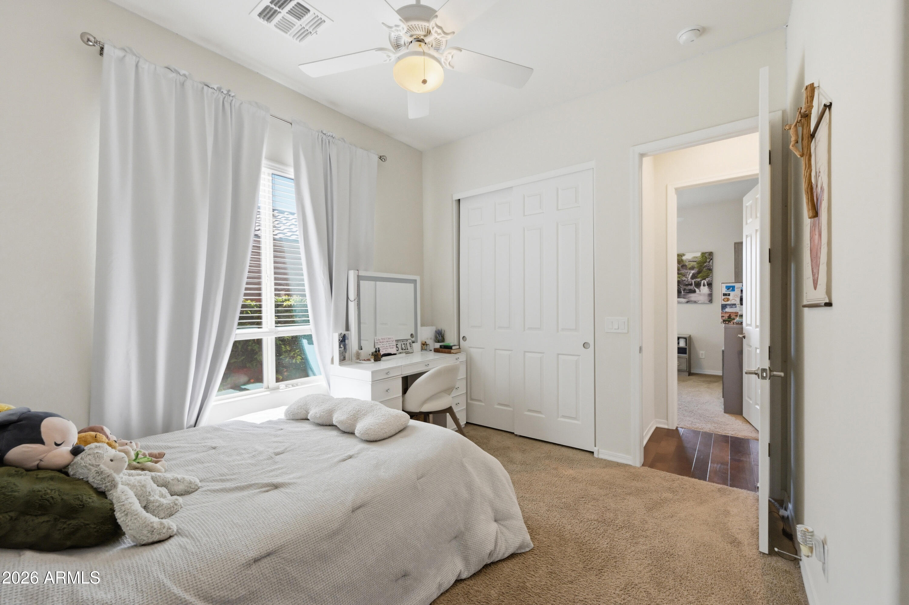 5641 E DESERT FOREST Trail