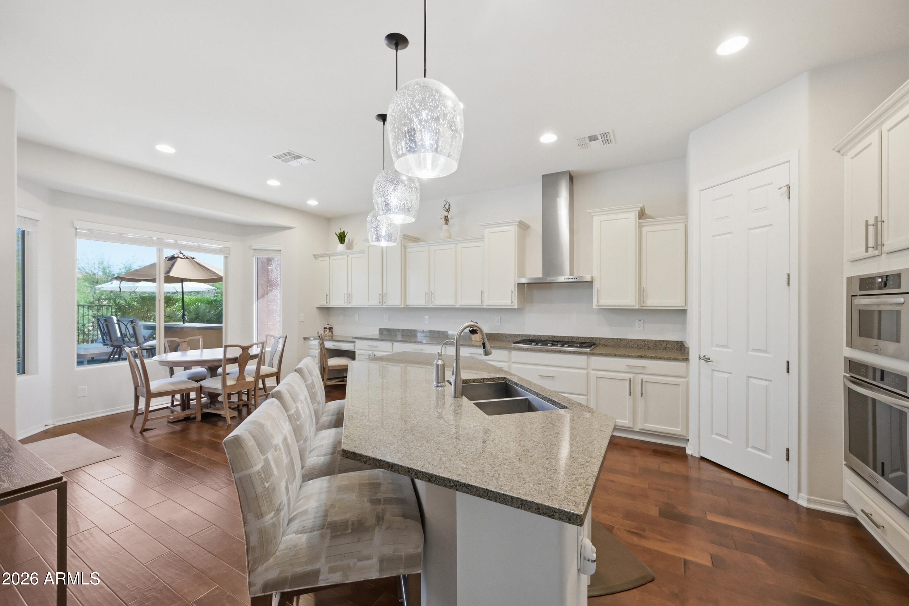 5641 E DESERT FOREST Trail