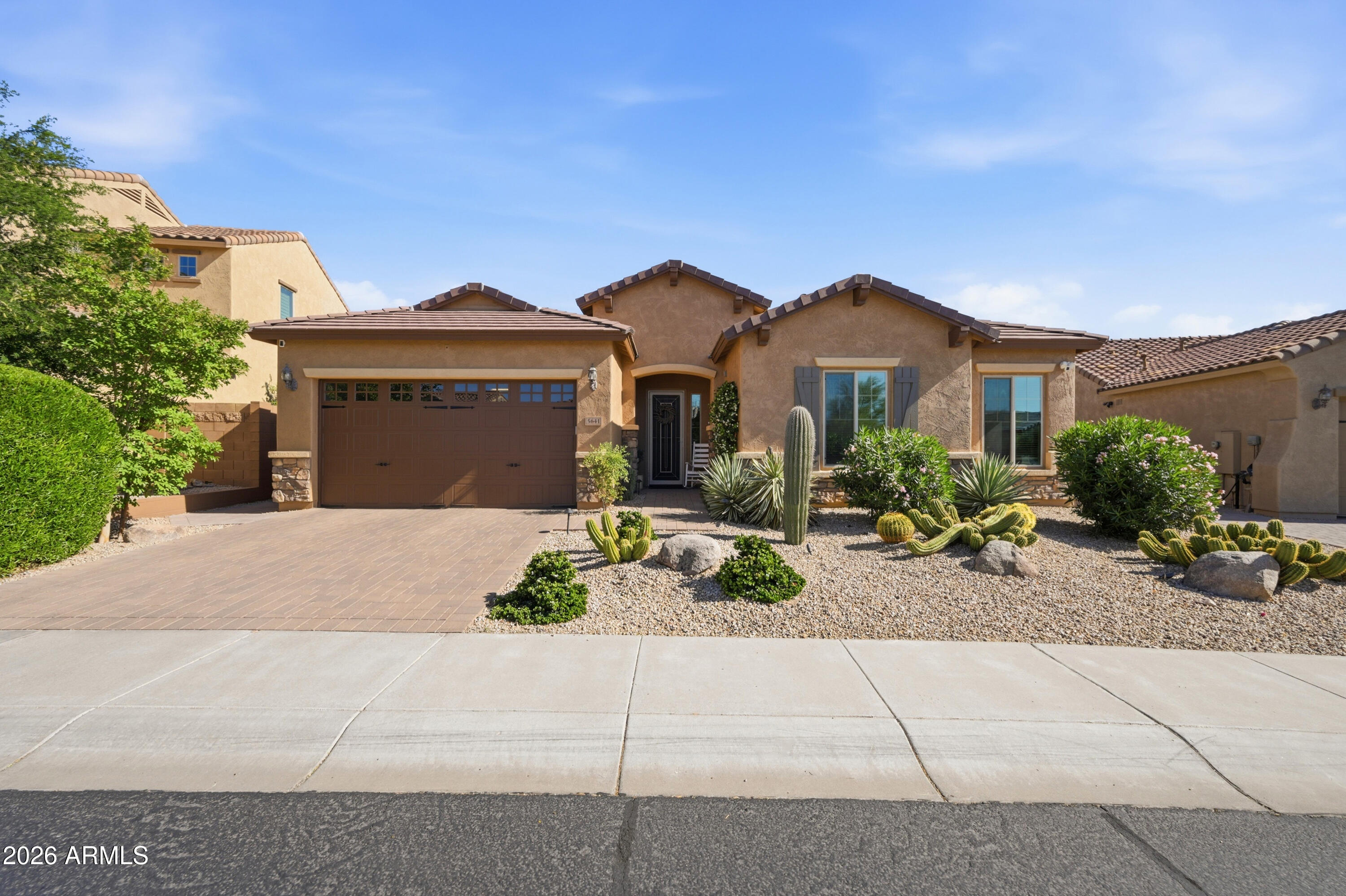 5641 E DESERT FOREST Trail