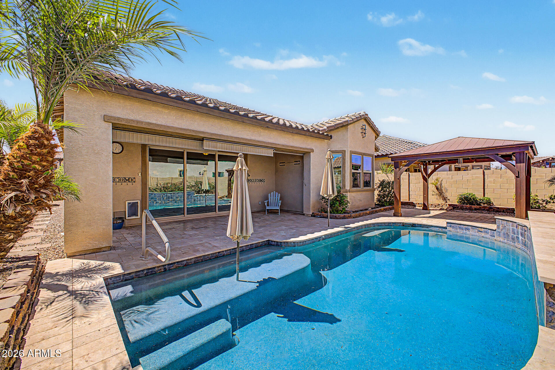 5387 S FOREST Avenue