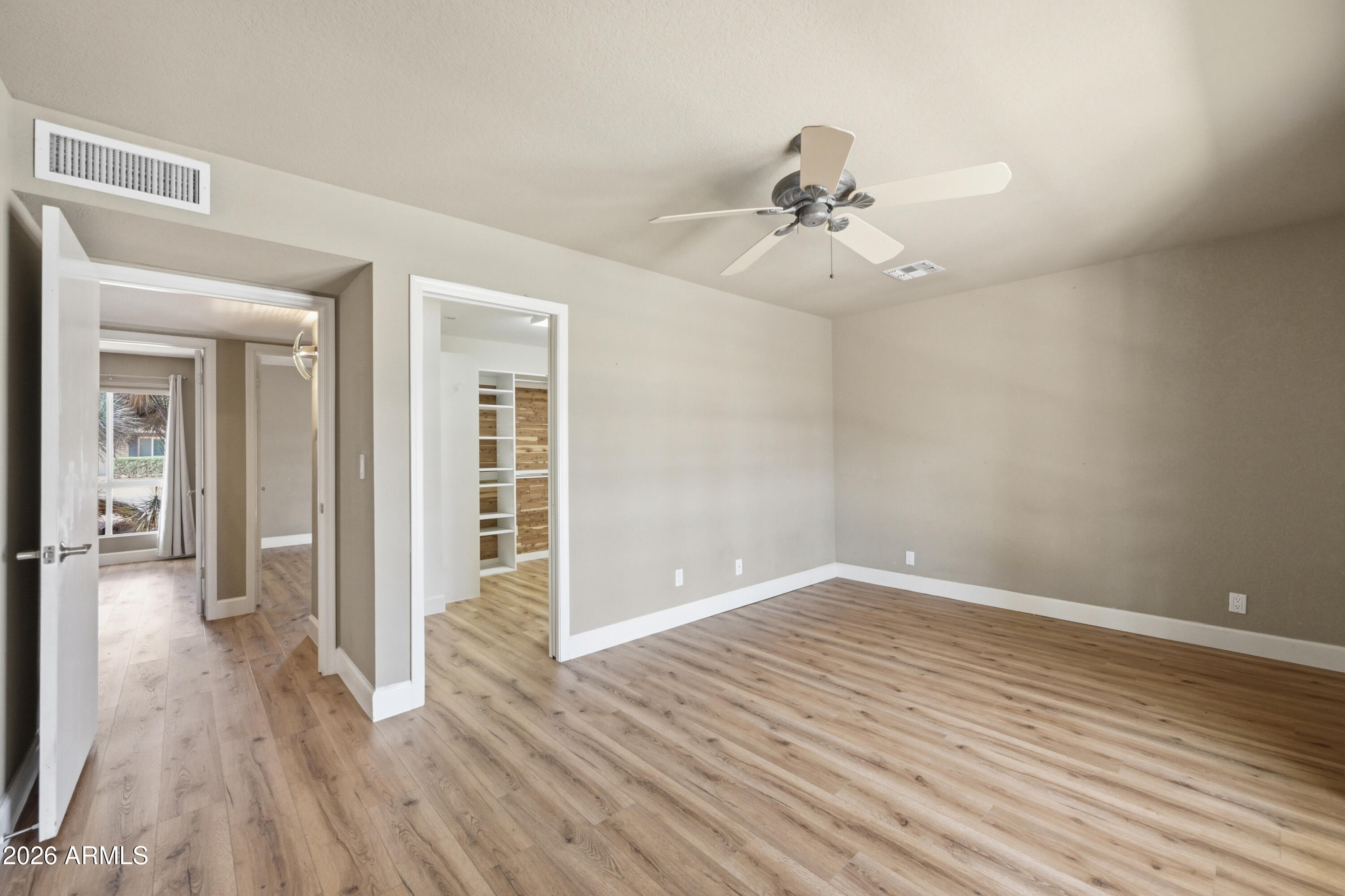 4949 E Shaw Butte Drive